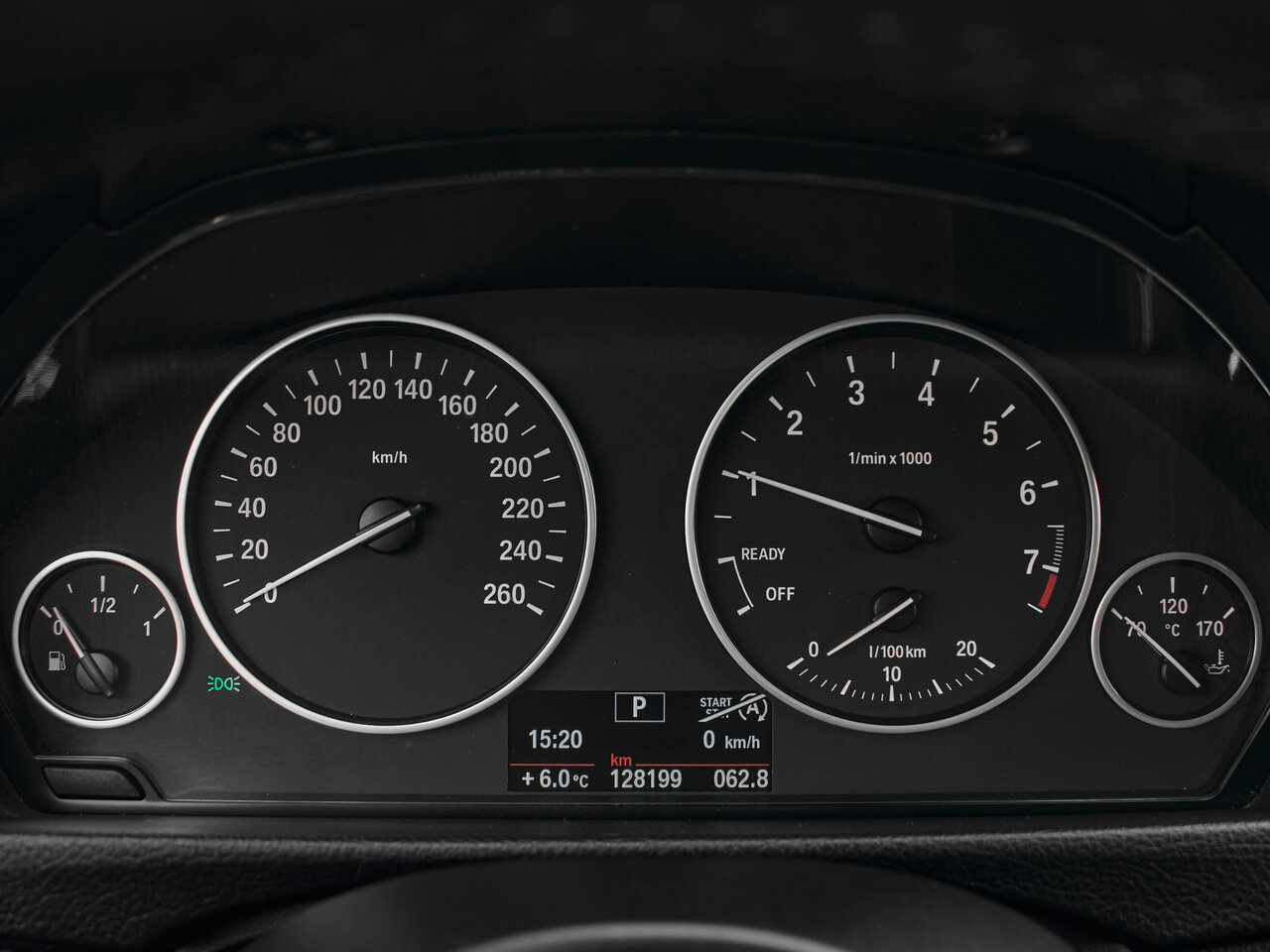 Купить BMW 3 серии 316i 1.6 AT (136 л.с.), 2013 в Екатеренбурге
