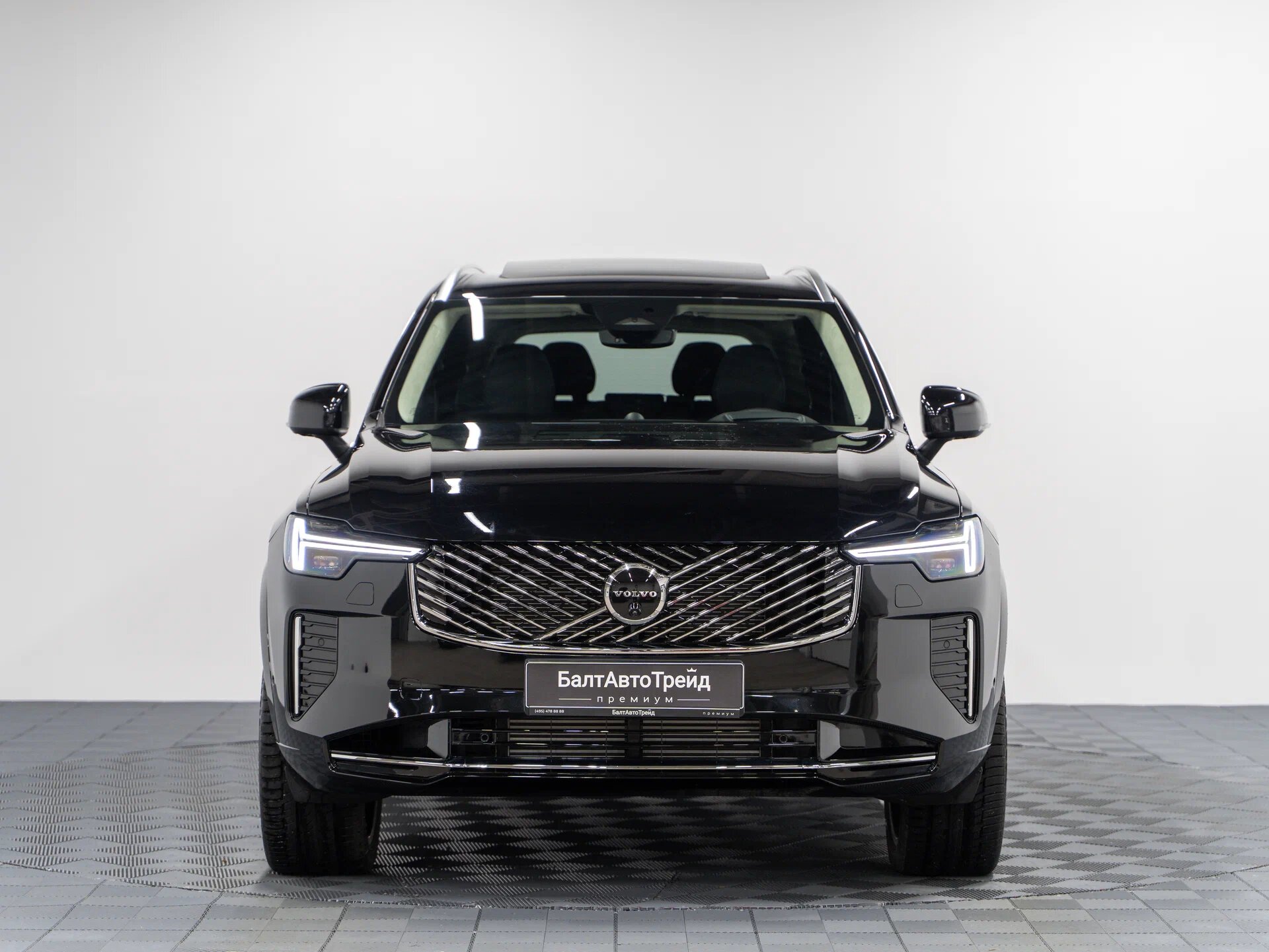 Автомобиль Volvo XC90 T8 2.0hyb AT (455 л.с.) 4WD - 9