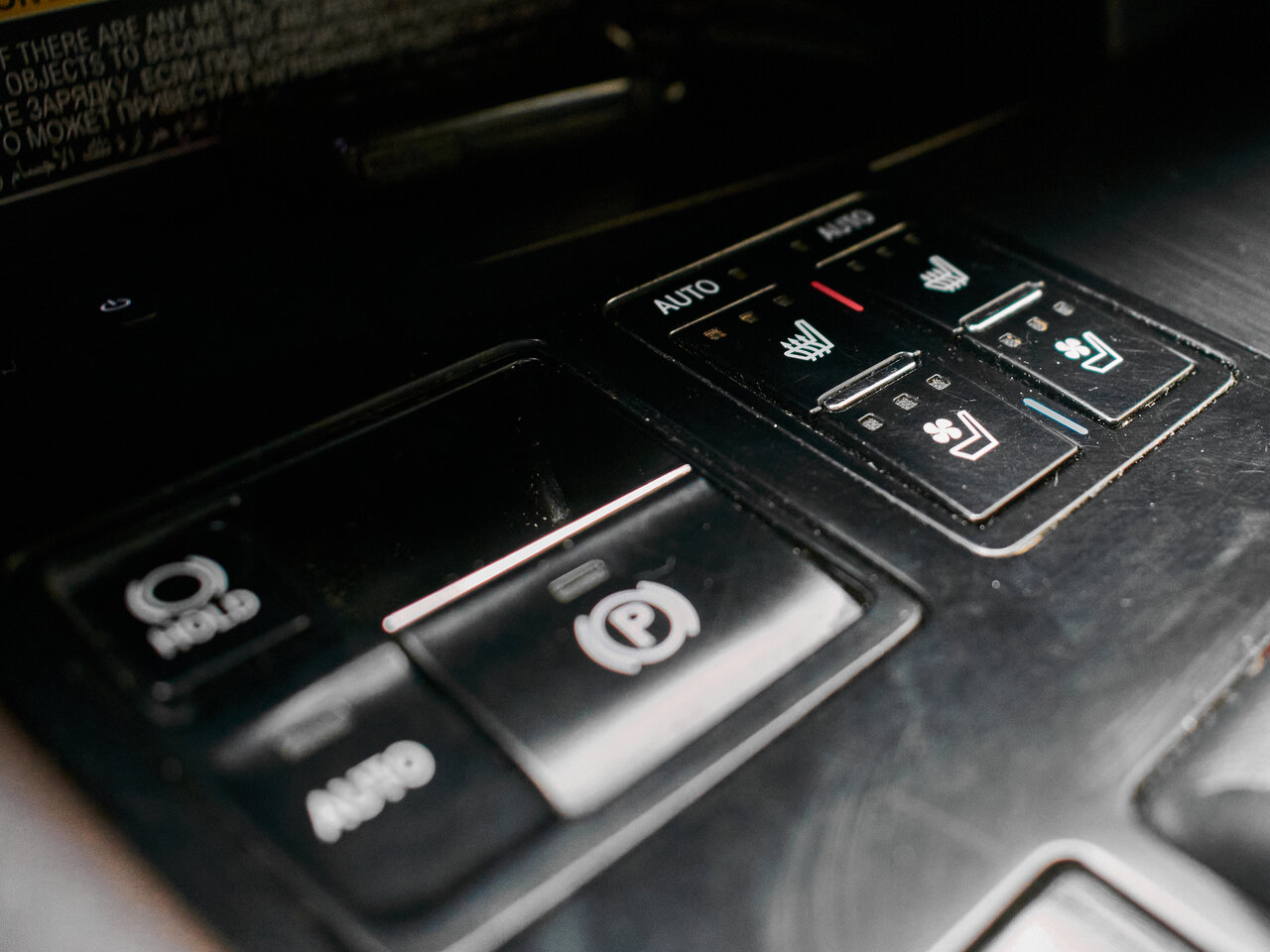 Купить Lexus RX 200t 2.0 AT (238 л.с.) 4WD, 2018 в Екатеренбурге
