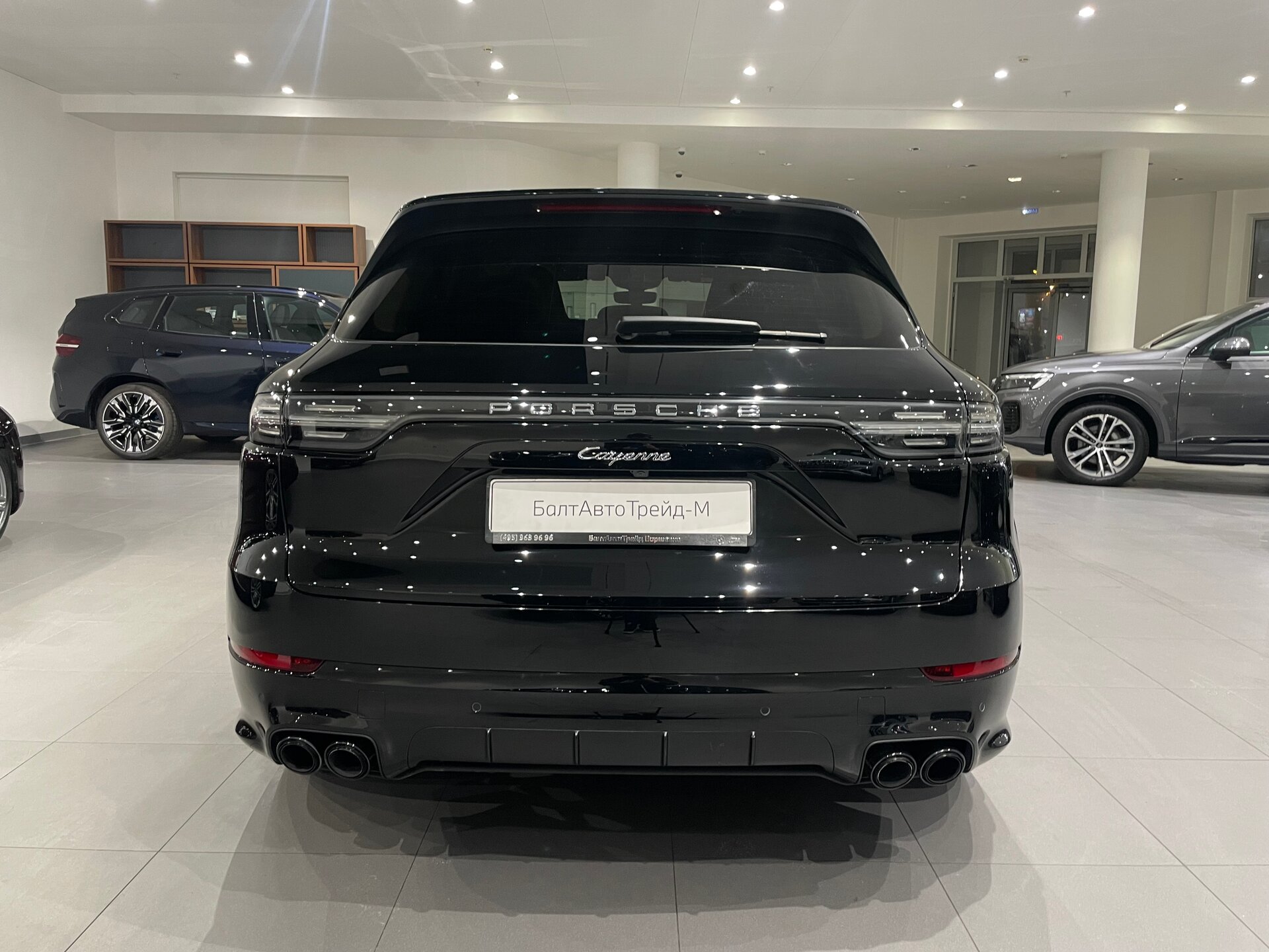 Автомобиль Porsche Cayenne 3.0 AT (340 л.с.) 4WD - 5