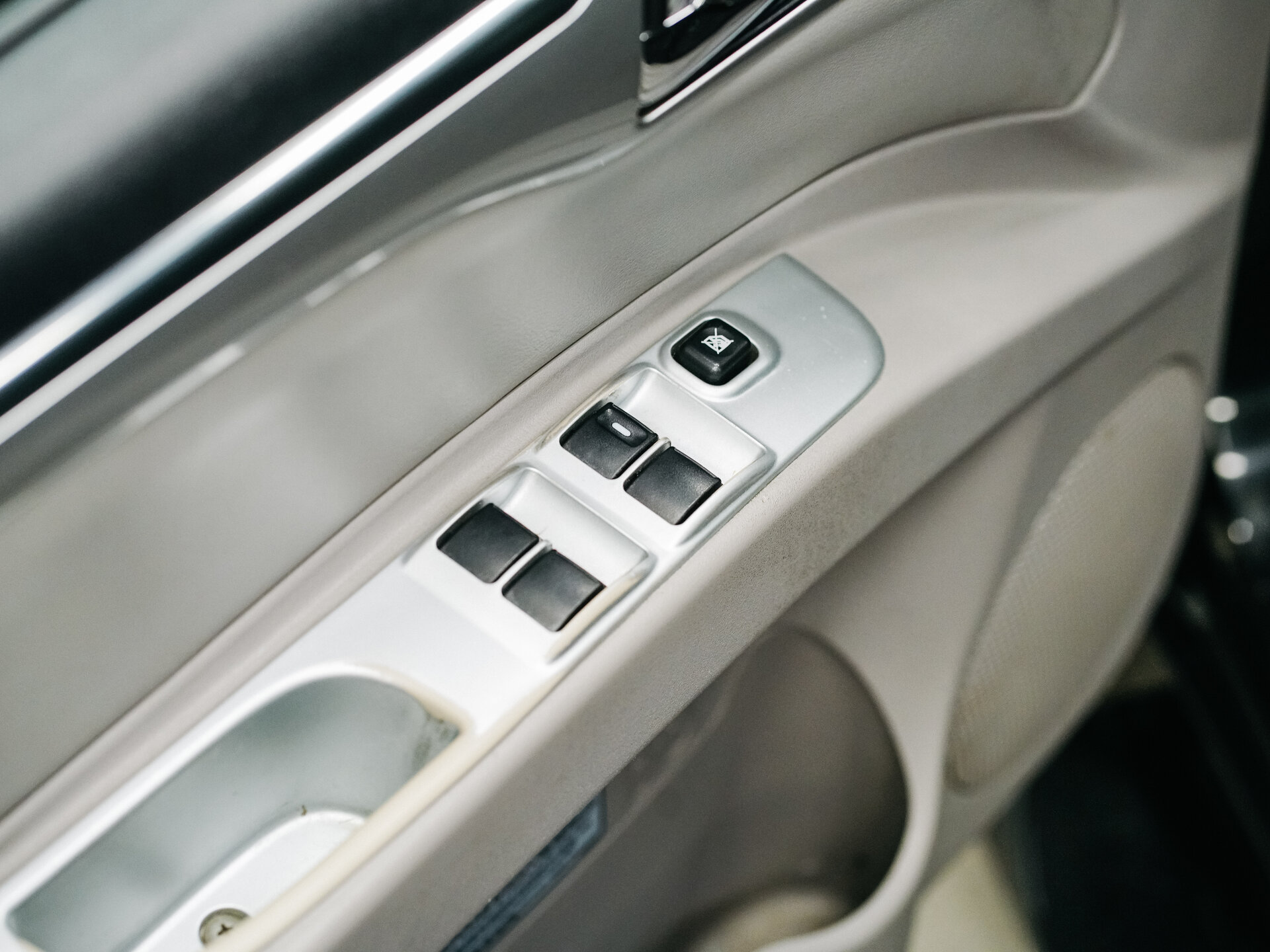 Mitsubishi Pajero Sport 2010 10