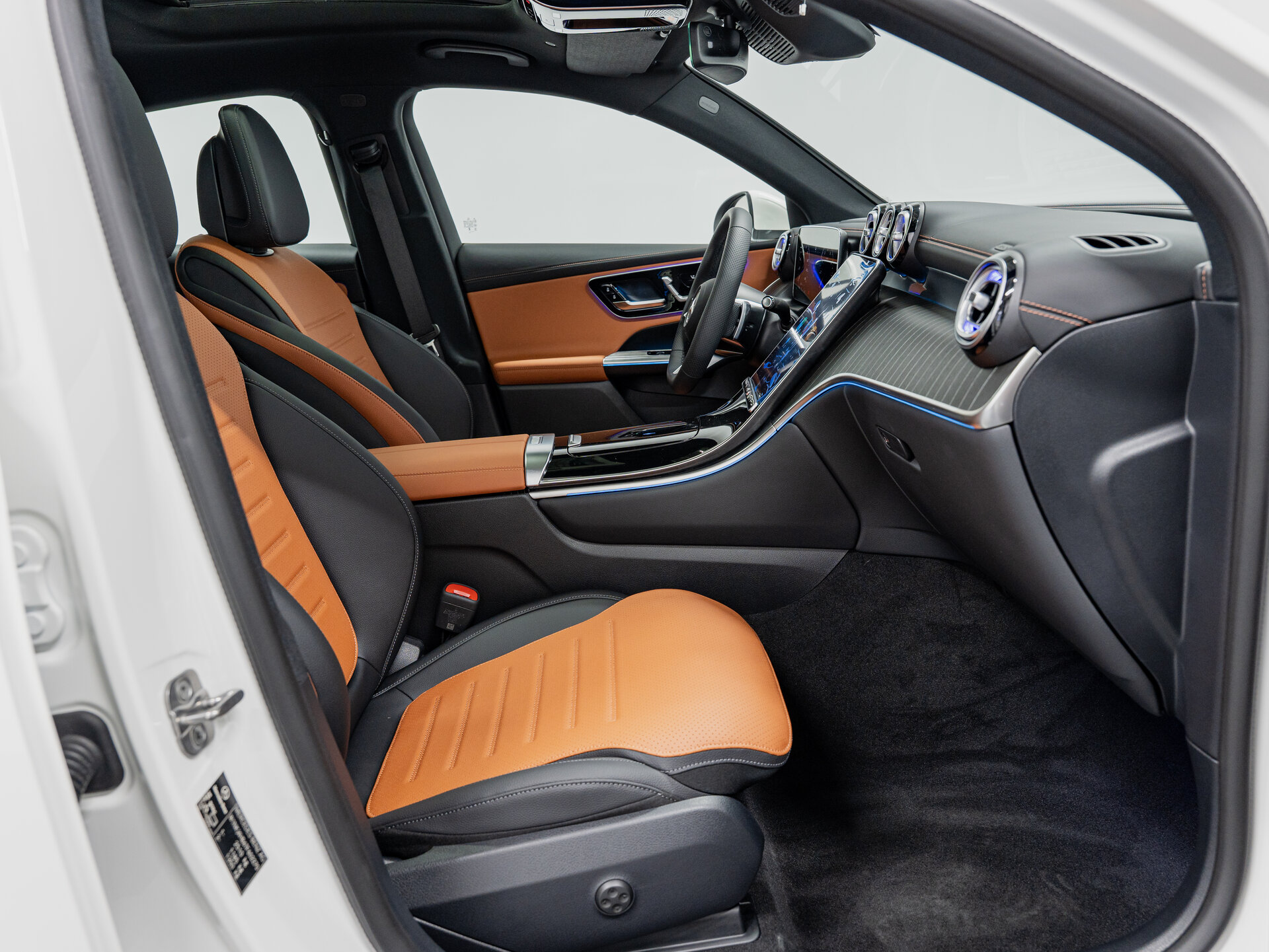 Автомобиль Mercedes-Benz GLC Coupe 300 2.0 AT (258 л.с.) 4WD - 13