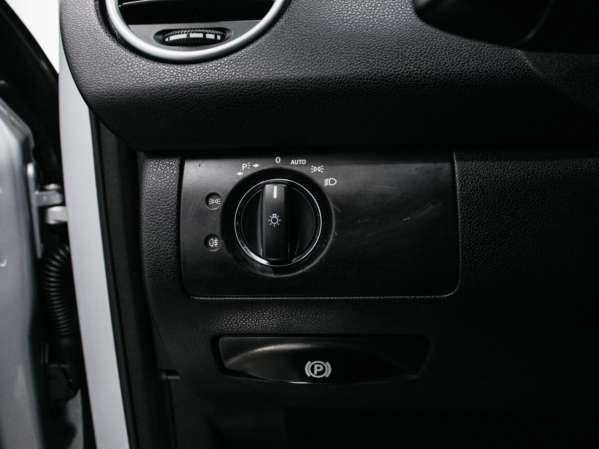 Mercedes-Benz M-Класс 2010 16