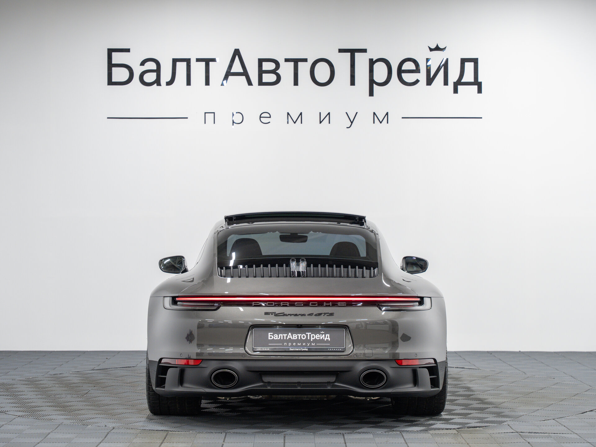 Автомобиль Porsche 911 Carrera 4 GTS 3.0 AMT (480 л.с.) 4WD - 8
