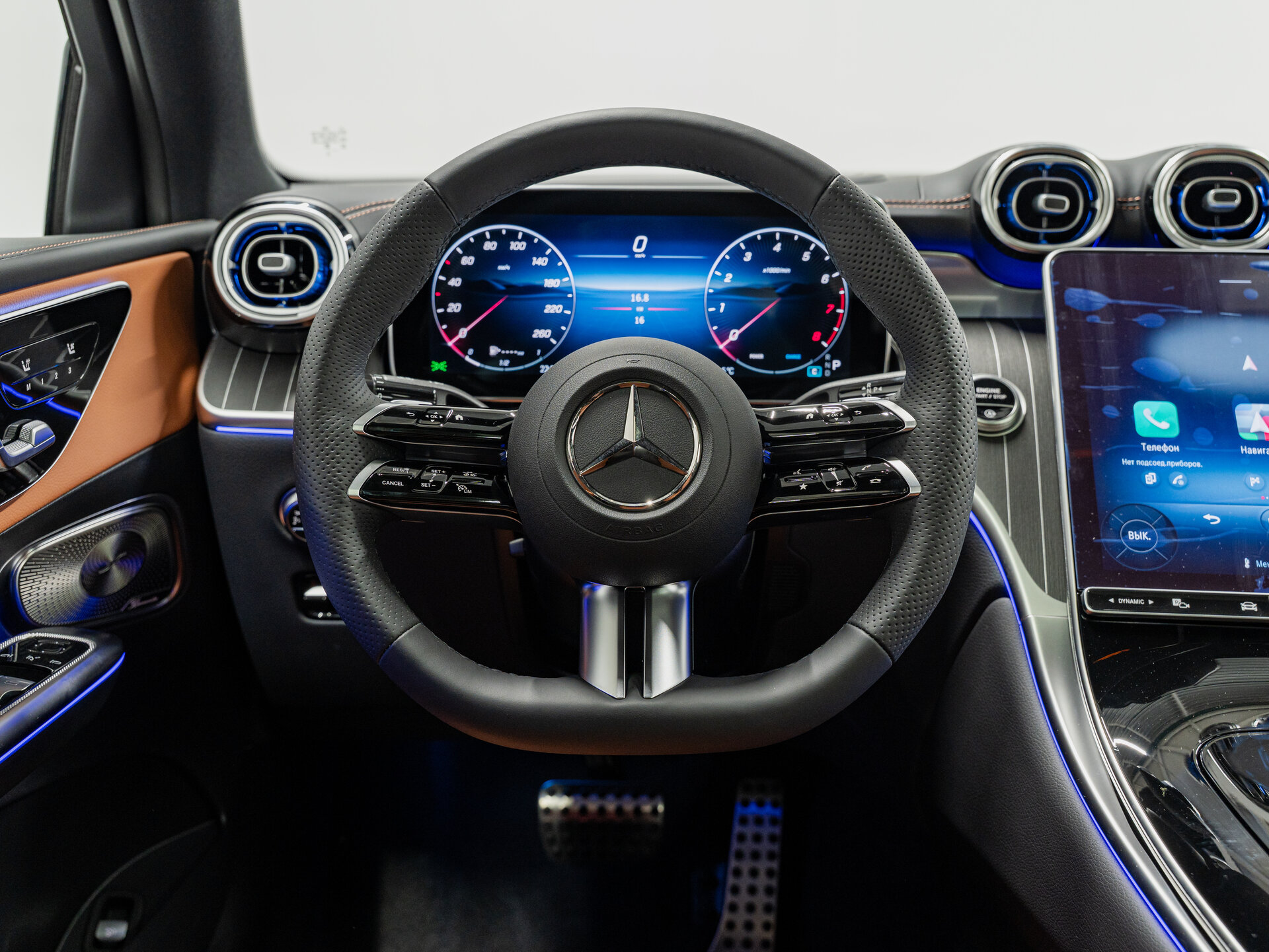 Автомобиль Mercedes-Benz GLC Coupe 300 2.0 AT (258 л.с.) 4WD - 16