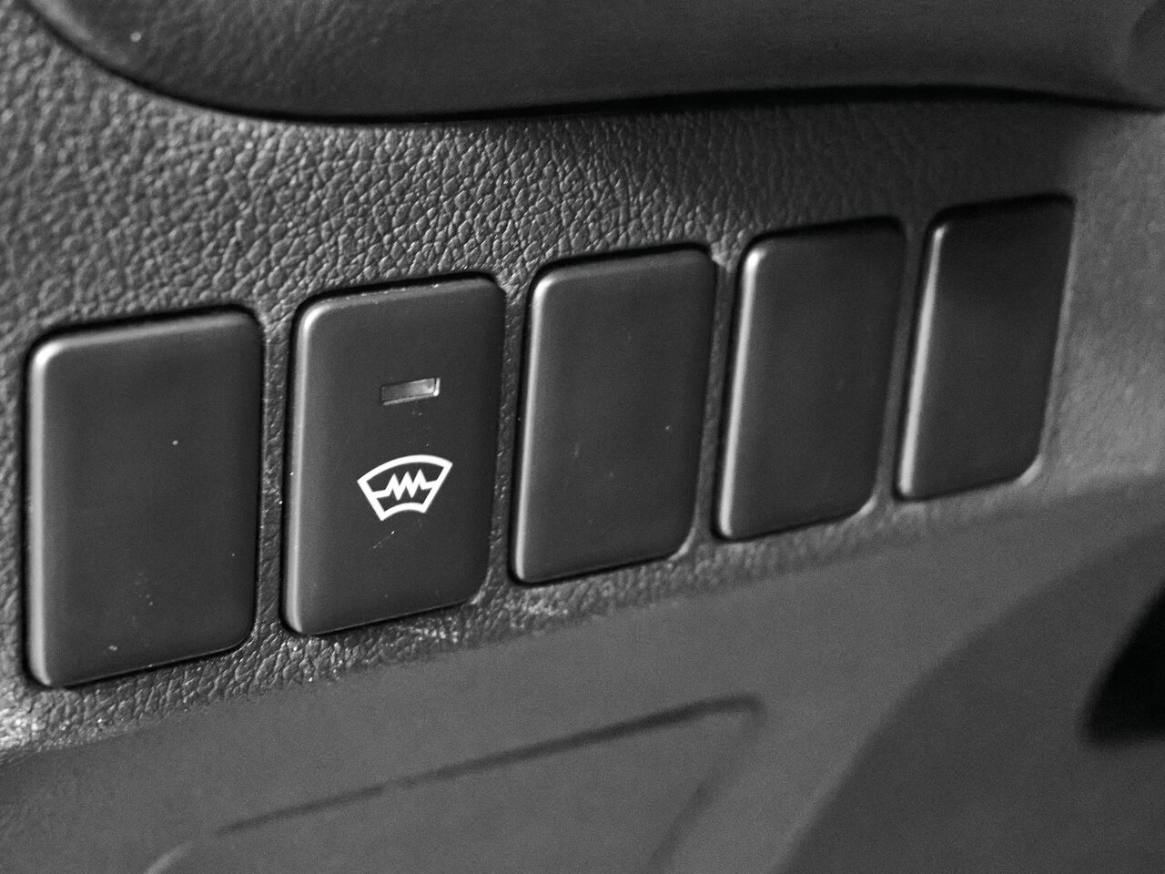 Купить Mitsubishi Outlander 2.0 CVT (146 л.с.) 4WD, 2016 в Екатеренбурге