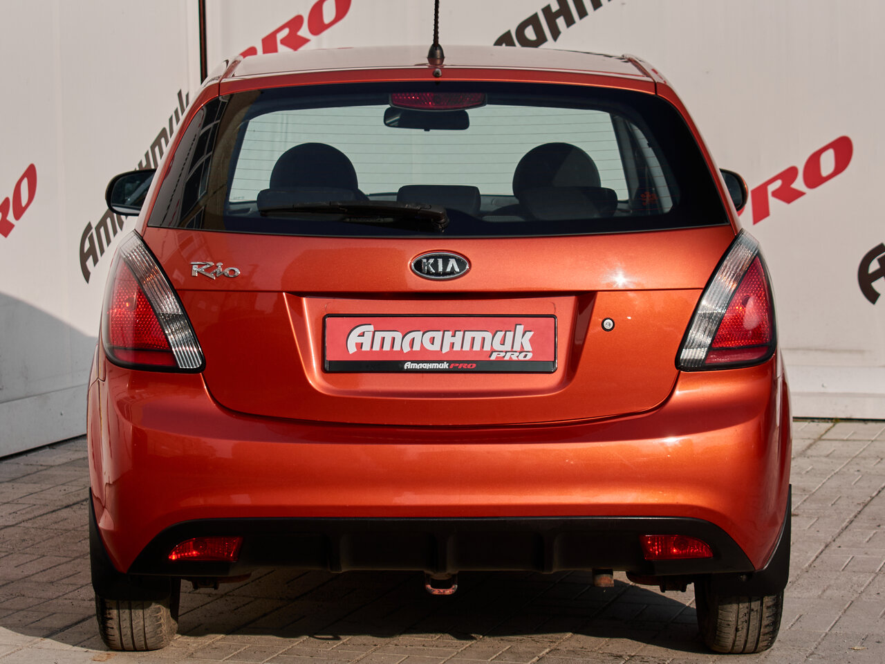 Купить Kia Rio 1.4 MT (95 л.с.), 2010 в Екатеренбурге