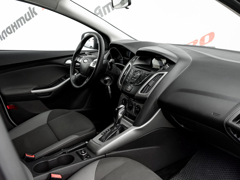 Купить Ford Focus 1.6 AMT (125 л.с.), 2011 в Екатеренбурге