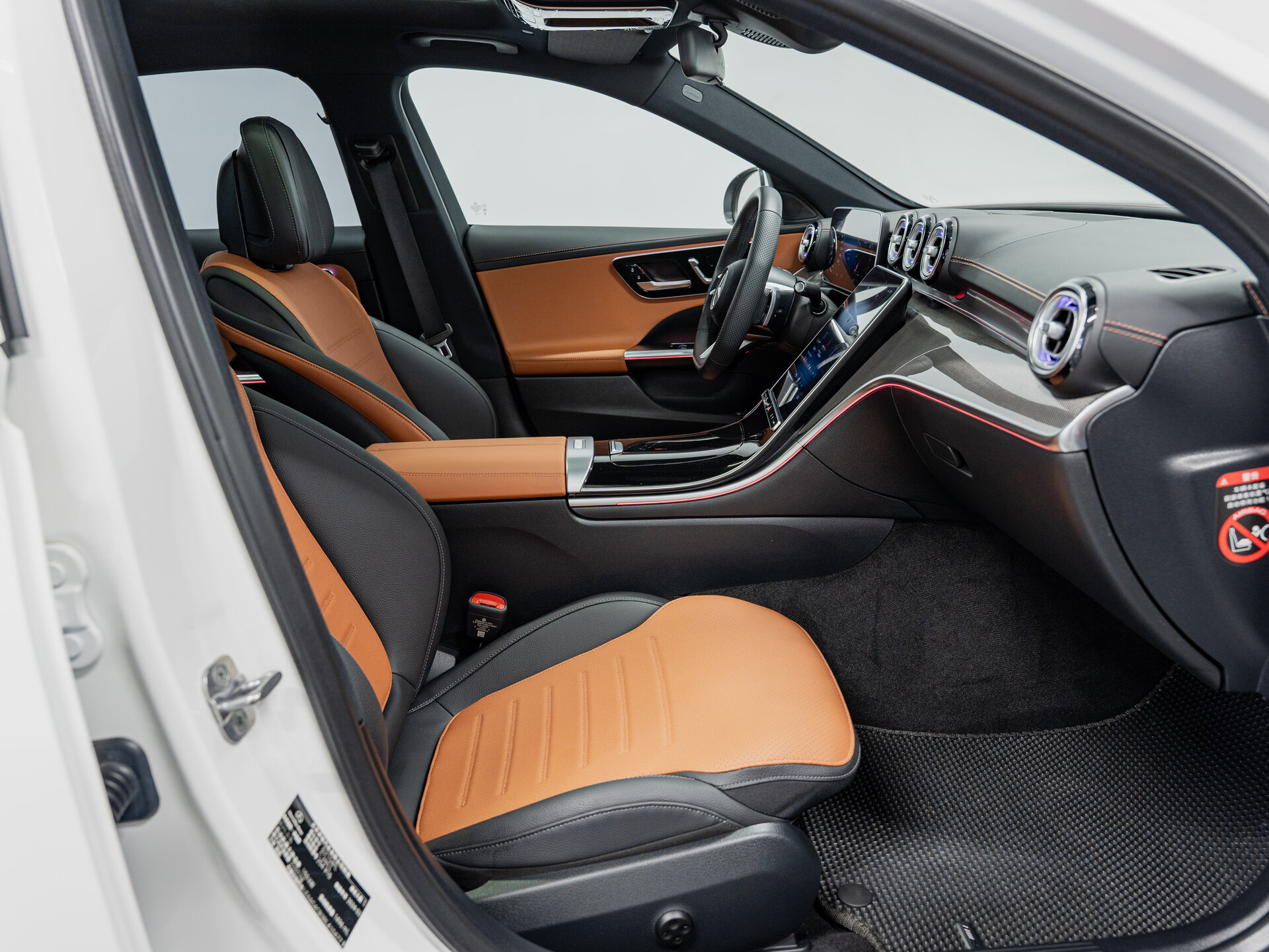 Автомобиль Mercedes-Benz C-Класс 260 L 1.5 AT (204 л.с.) - 13