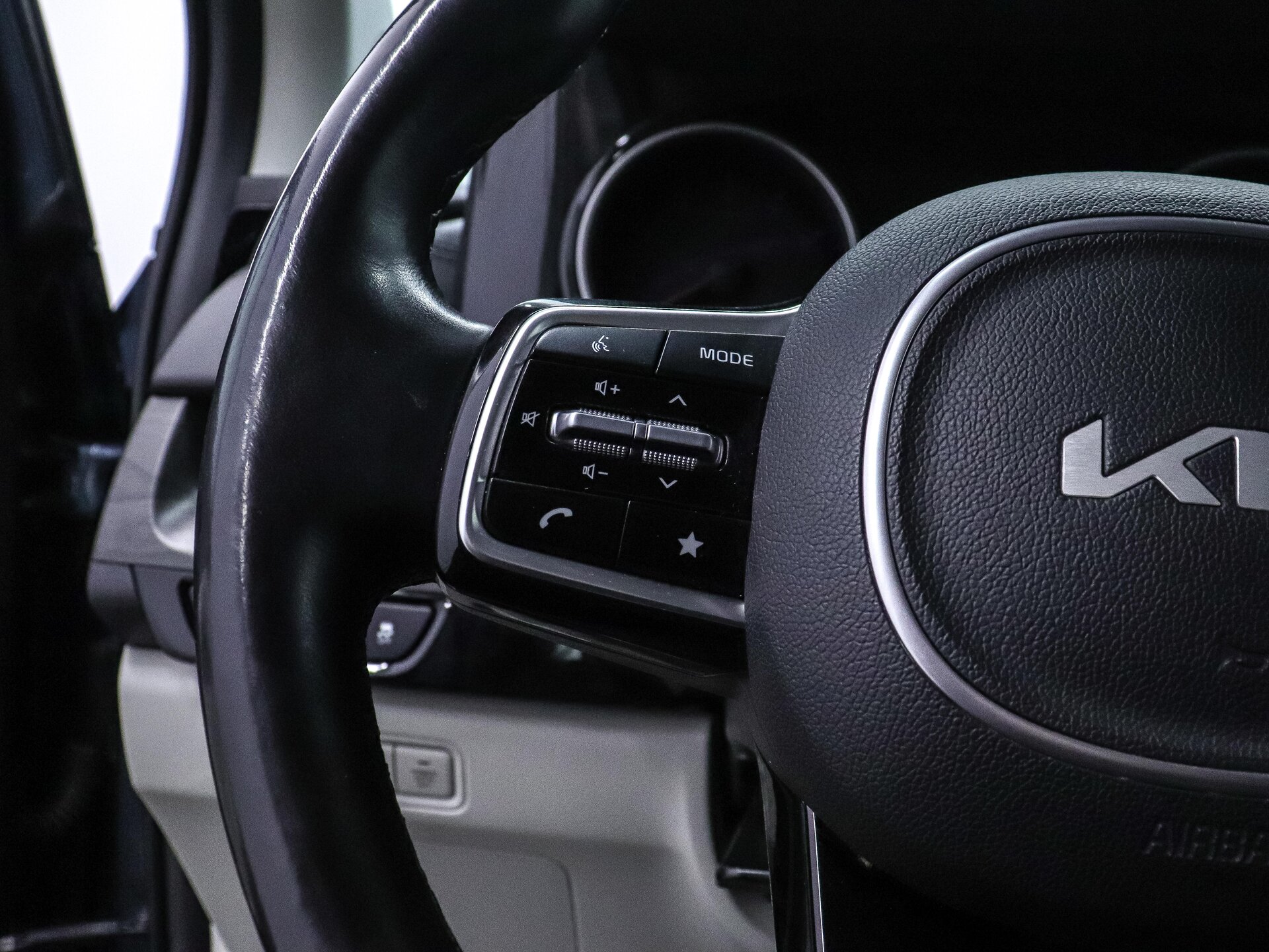 Kia Carnival 2022 13