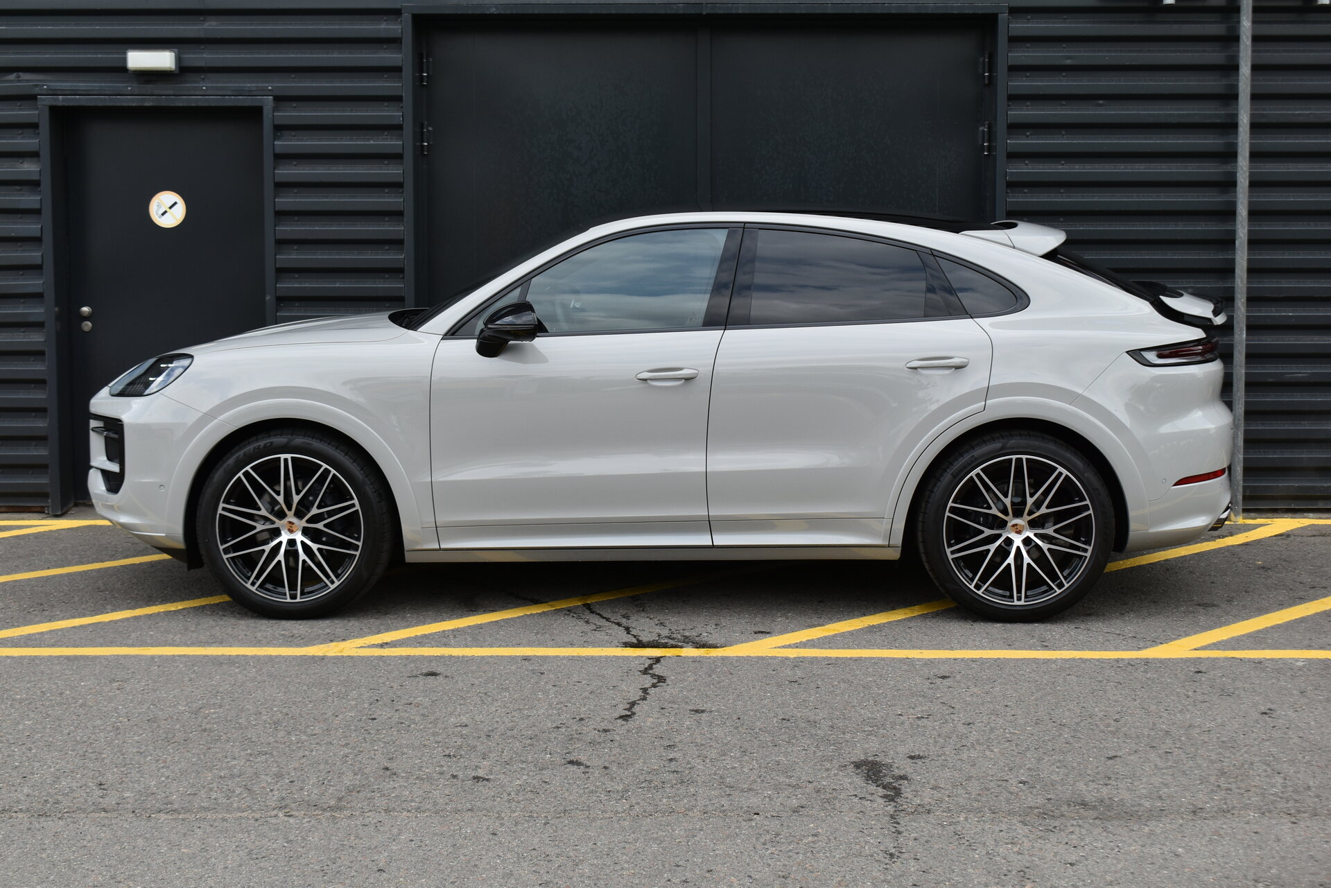 81883877 Coupé 3.0 AT (353 л.с.) 4WD №8