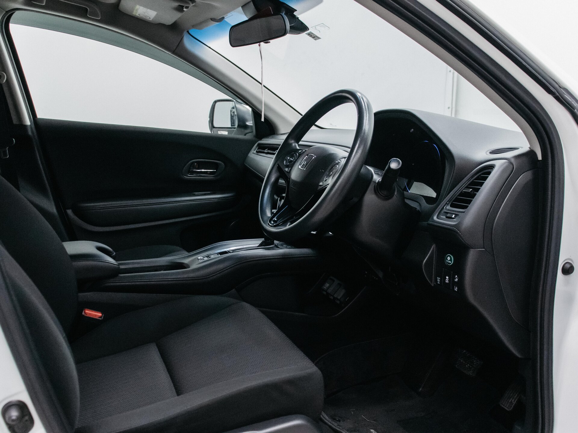 Honda Vezel 2017 17