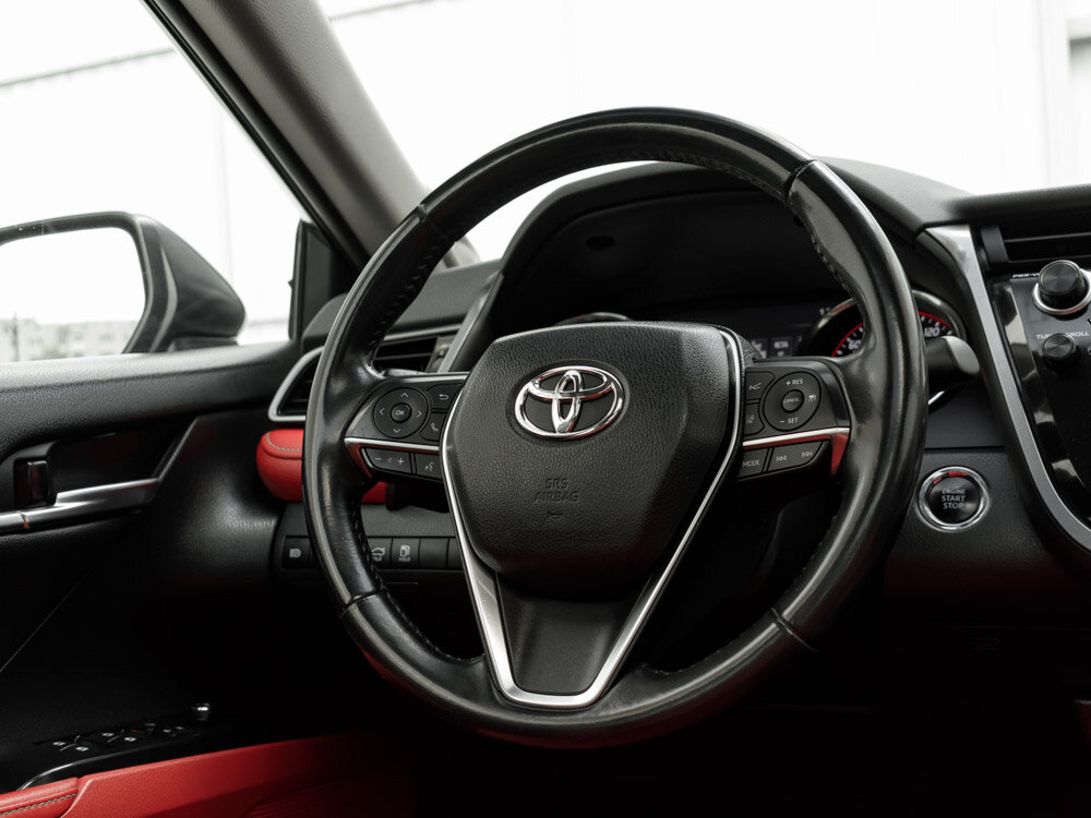 Купить Toyota Camry US Market 3.5 AT (301 л.с.), 2018 в Екатеренбурге