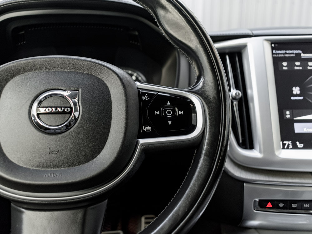 Купить Volvo XC60 2.0 AT (249 л.с.) 4WD, 2018 в Екатеренбурге