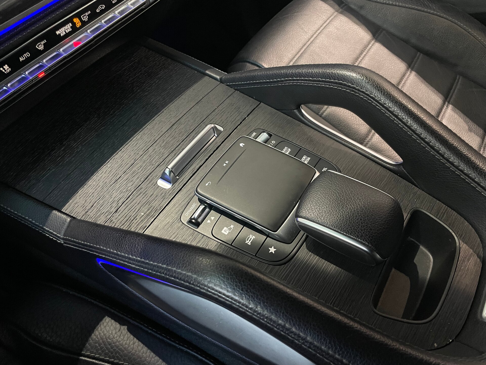 Автомобиль Mercedes-Benz GLE 400 d 2.9d AT (330 л.с.) 4WD - 17