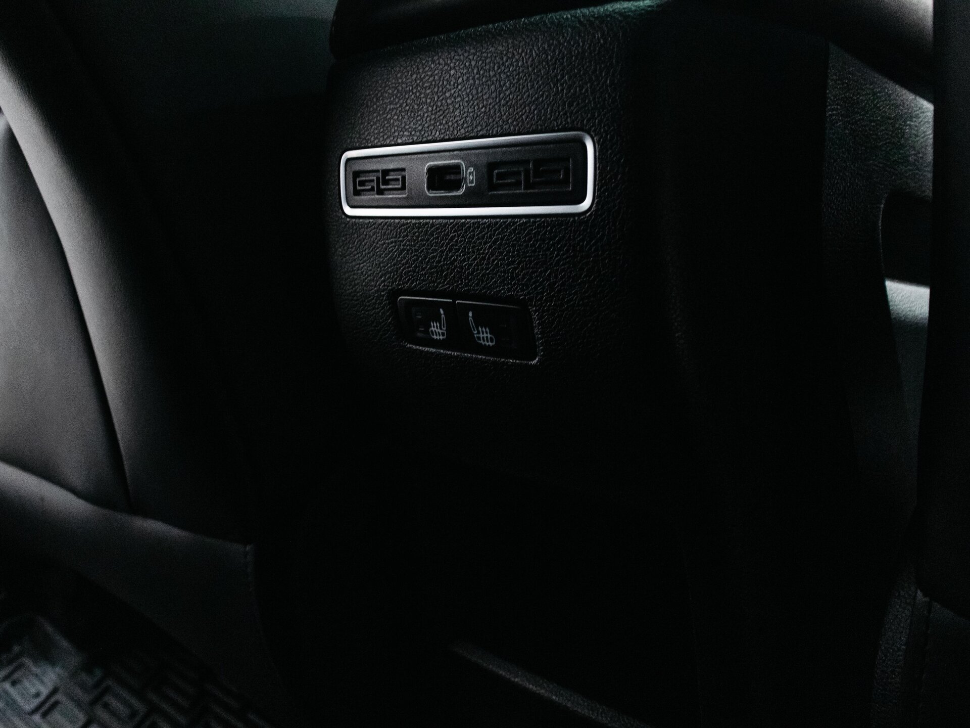 Geely Coolray 2020 30