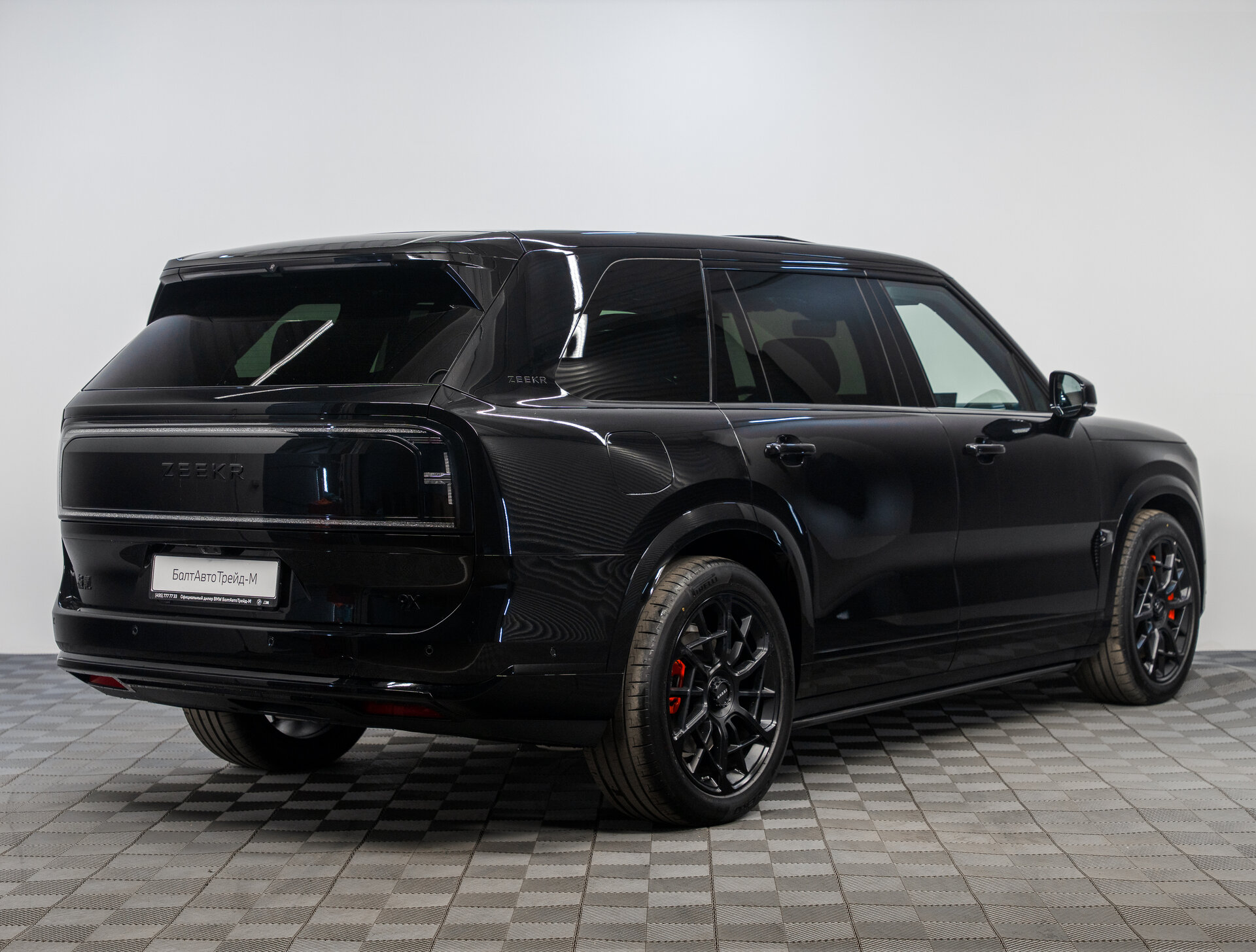 Автомобиль Zeekr 9X 55 kWh (до 3.5 т) 2.0hyb AT (898 л.с.) 4WD - 2