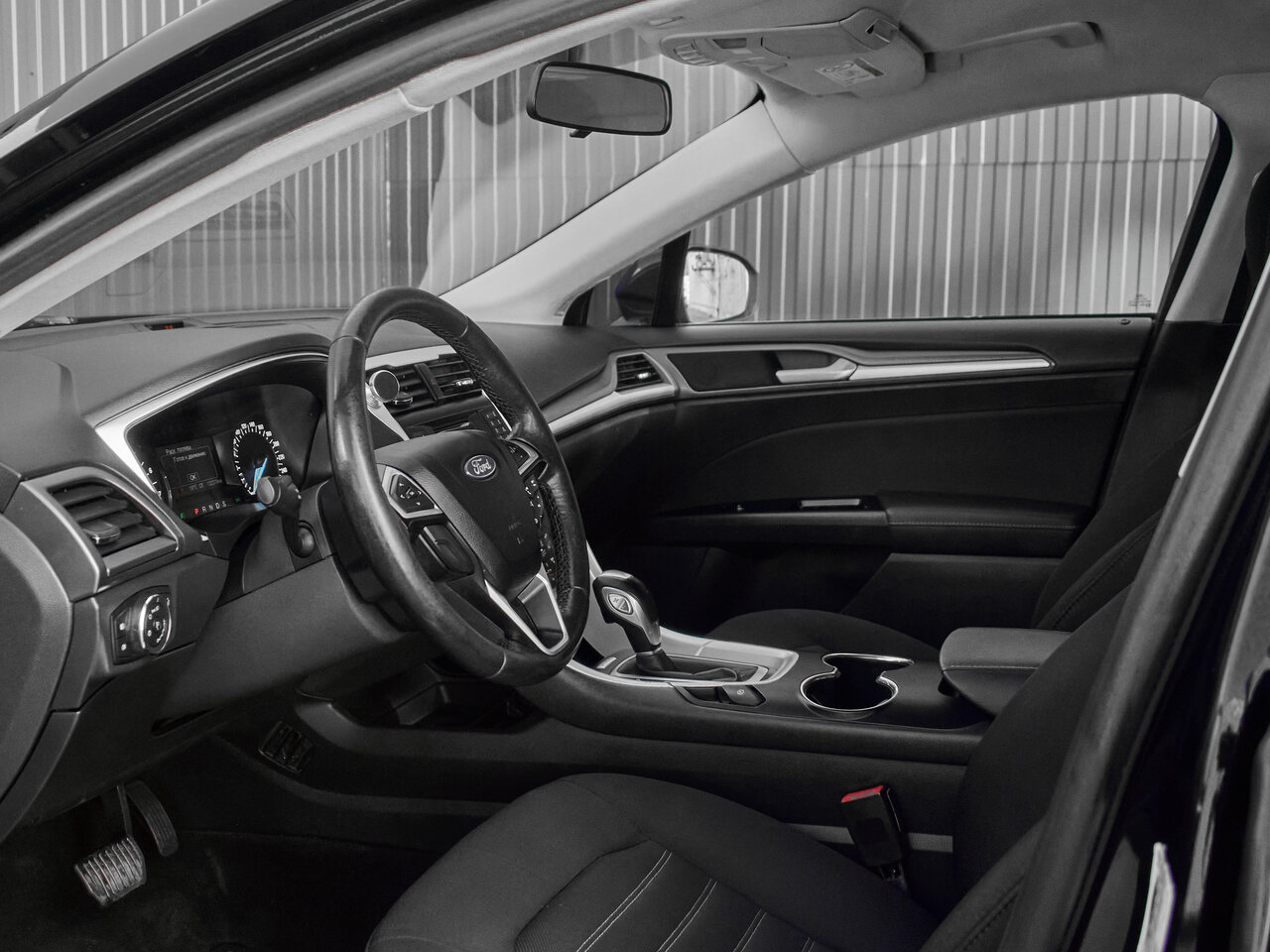 Купить Ford Mondeo 2.5 AT (149 л.с.), 2017 в Екатеренбурге