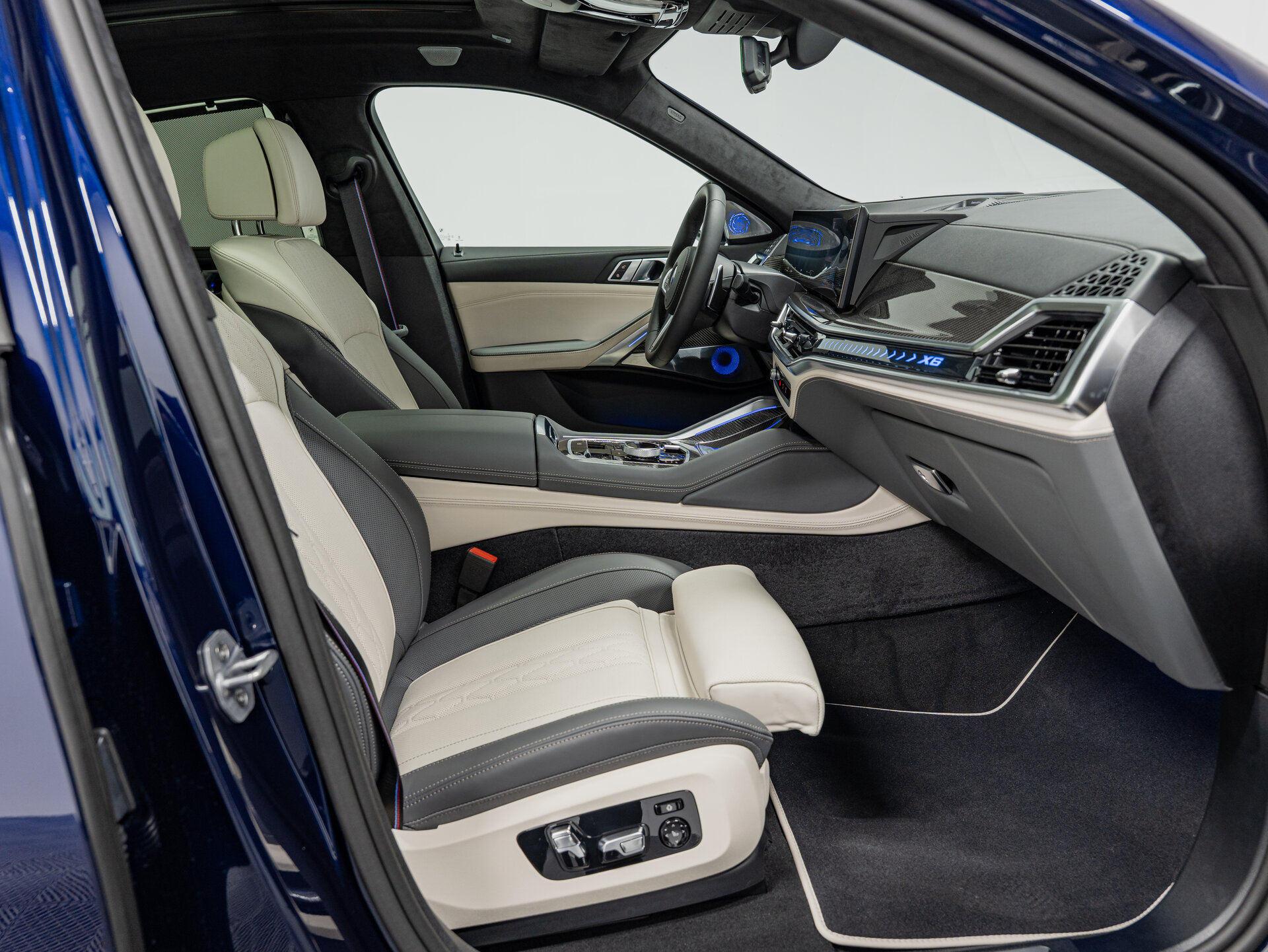 Автомобиль BMW X6 40d 3.0d AT (352 л.с.) 4WD - 13