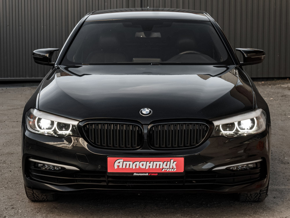 Купить BMW 5 серии 520d xDrive 2.0d AT (190 л.с.) 4WD, 2019 в Екатеренбурге
