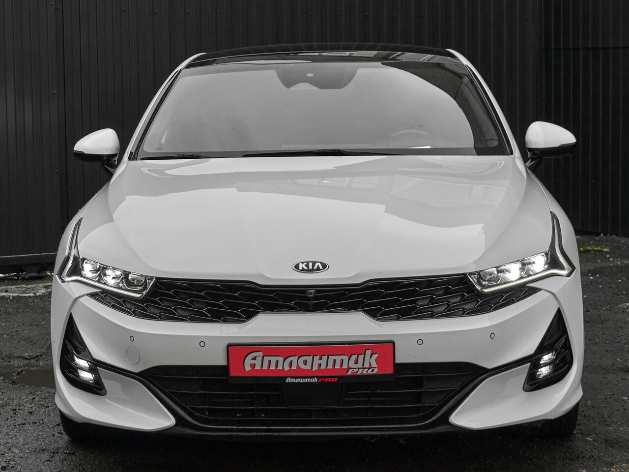 Купить Kia K5 2.5 AT (194 л.с.), 2021 в Екатеренбурге