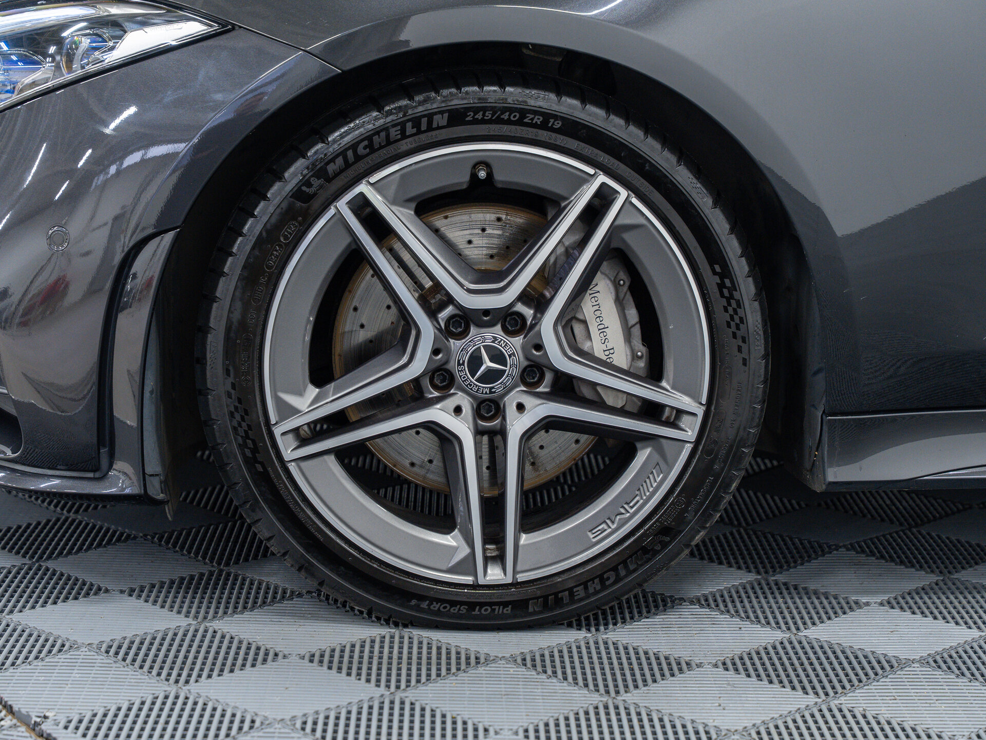 Автомобиль Mercedes-Benz CLS 350 d 2.9d AT (249 л.с.) 4WD - 3