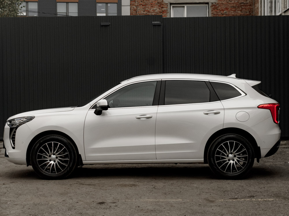Купить Haval Jolion 1.5 AMT (150 л.с.) 4WD, 2023 в Екатеренбурге