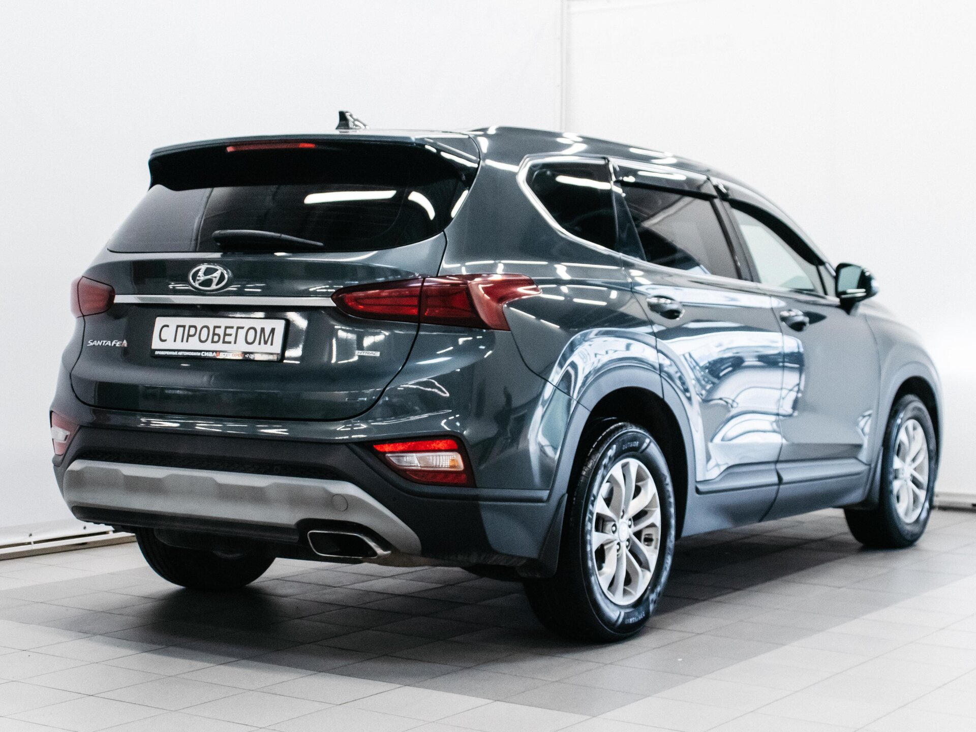 Hyundai Santa Fe 2019 4