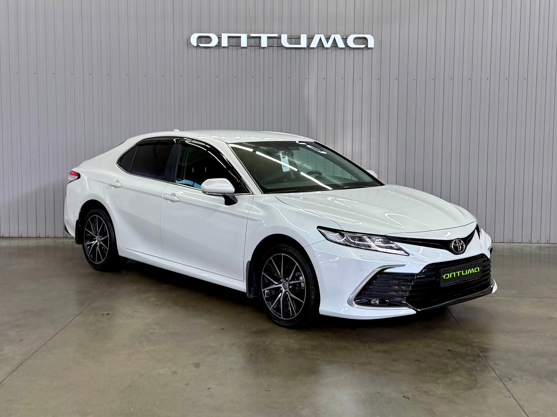 Toyota Camry 