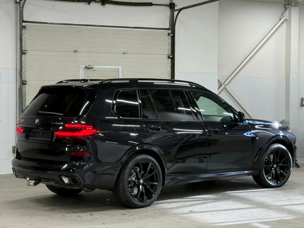 Автомобиль BMW X7 40d 3.0d AT (340 л.с.) 4WD - 3