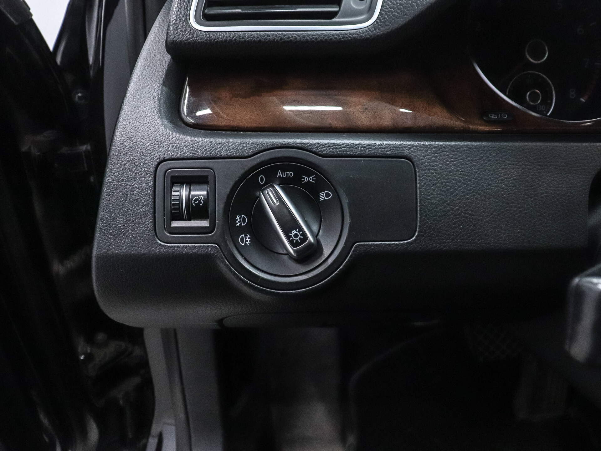 Volkswagen Passat 2012 9
