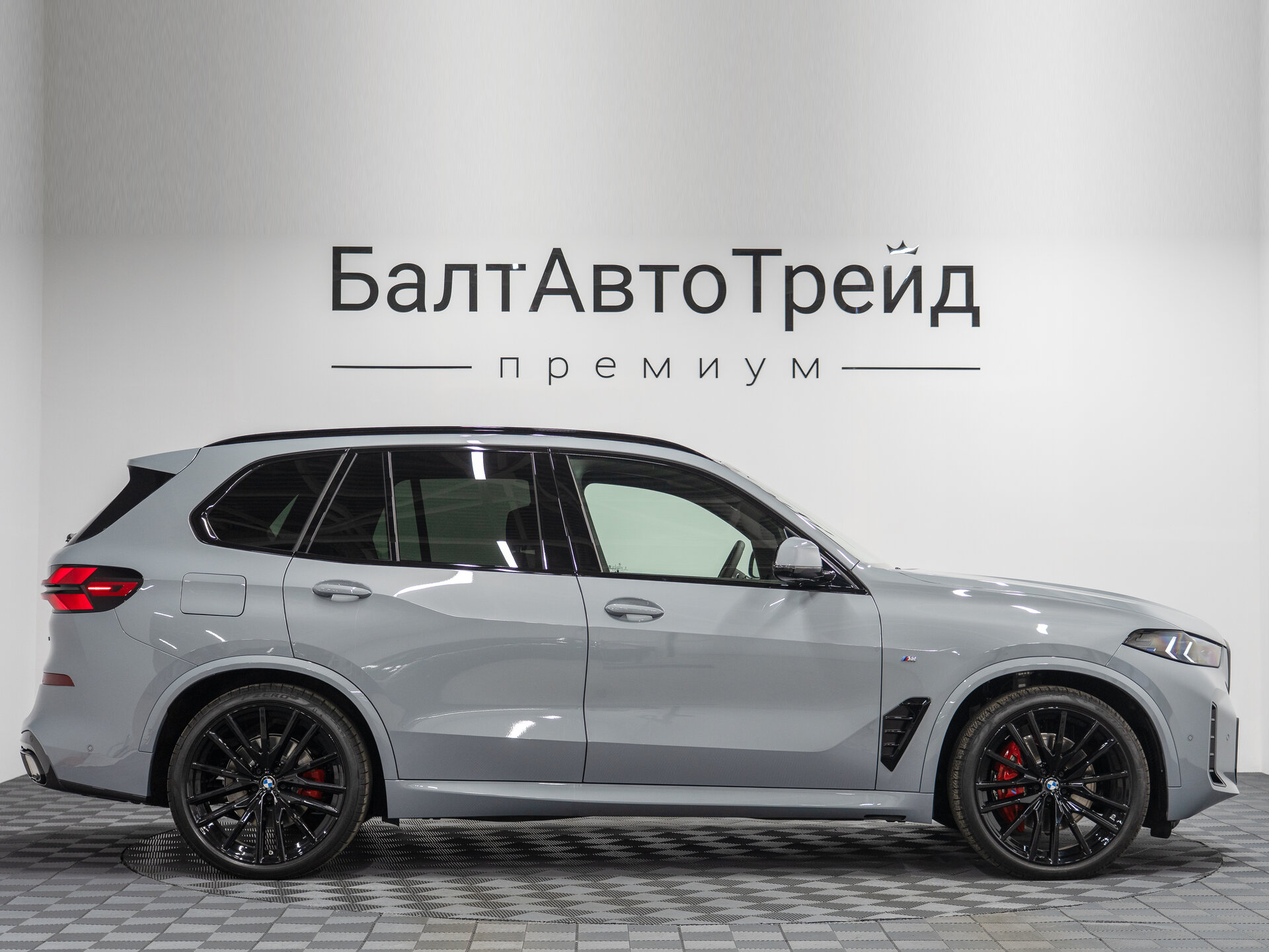 Автомобиль BMW X5 30d 3.0d AT (286 л.с.) 4WD - 6