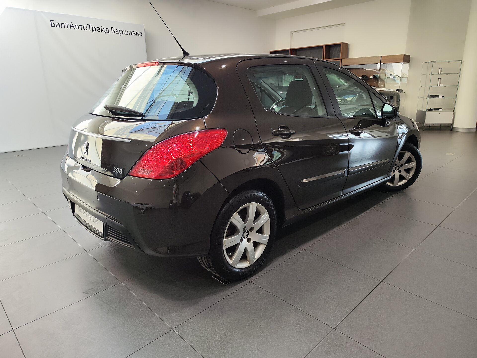Автомобиль Peugeot 308 1.6 AT (120 л.с.) - 4