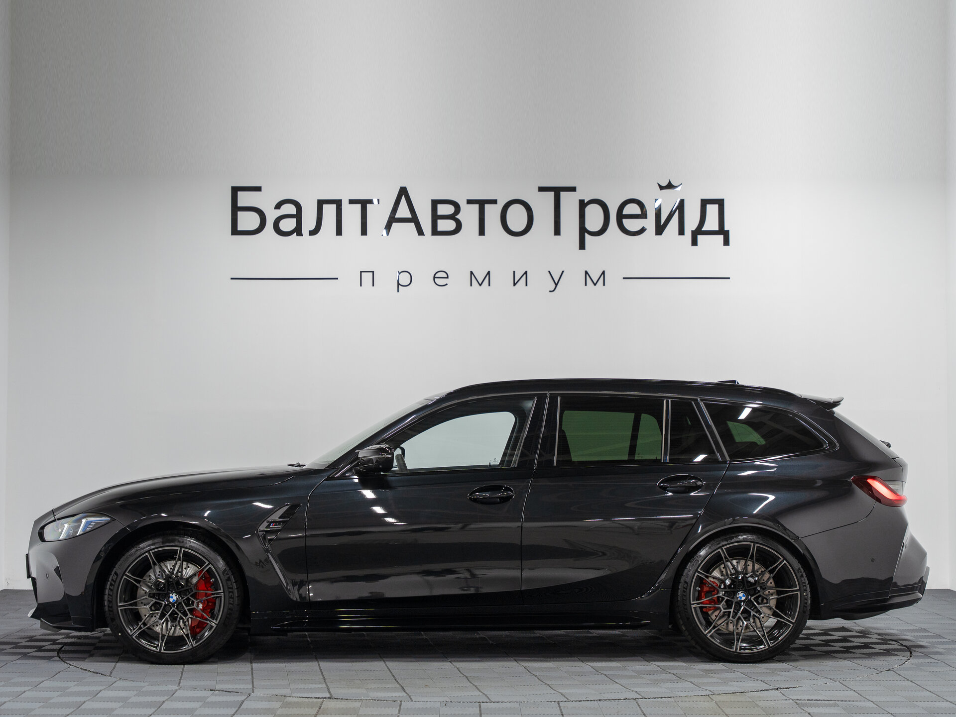 Автомобиль BMW M3 Competition Package 3.0 AT (530 л.с.) 4WD - 12