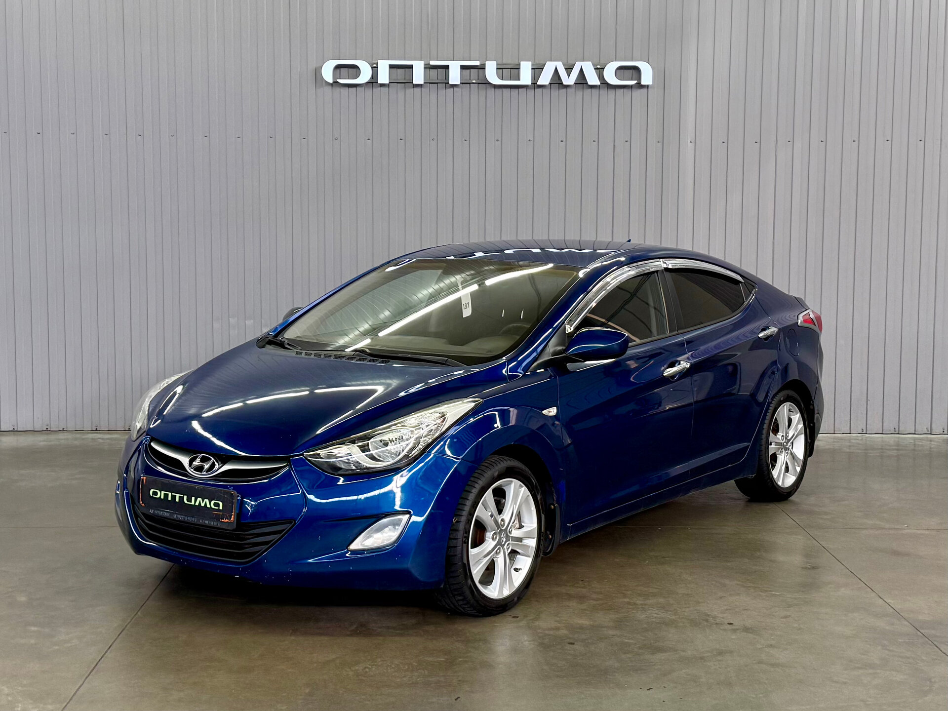 Hyundai Elantra 