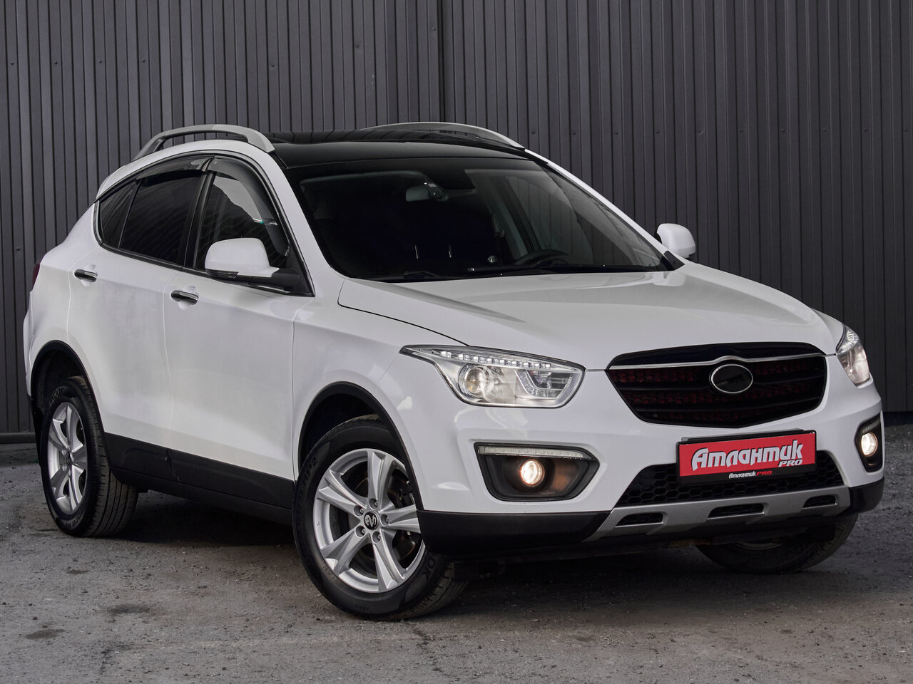 Купить FAW Besturn X80 2.0 AT (142 л.с.), 2017 в Екатеренбурге