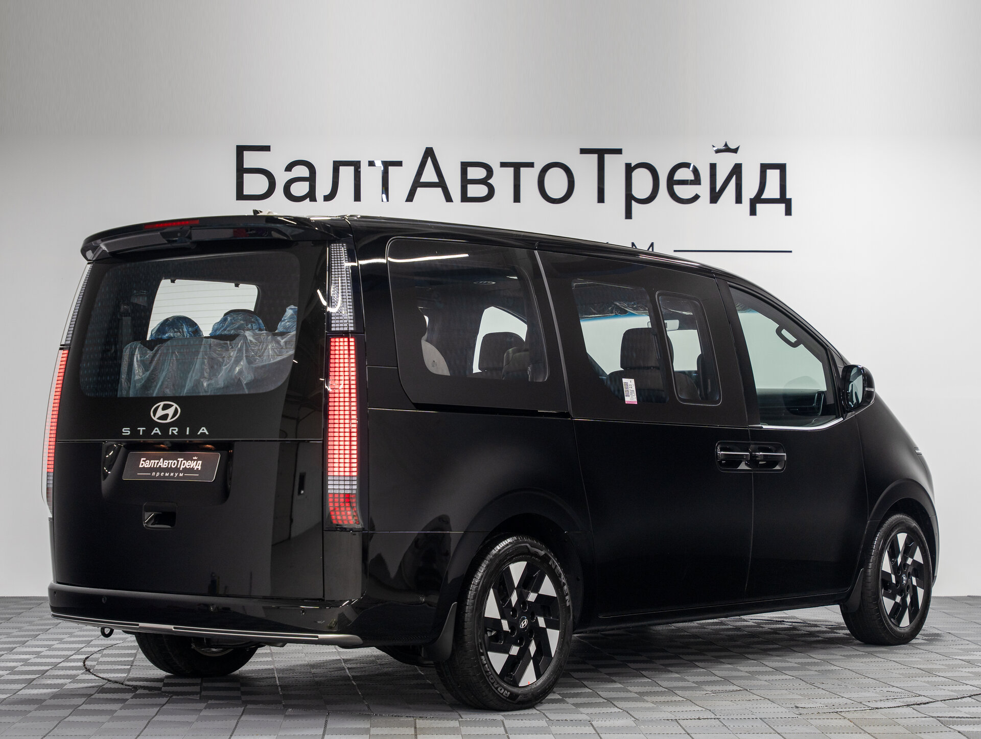 Автомобиль Hyundai Staria 1.6hyb AT (245 л.с.) - 7