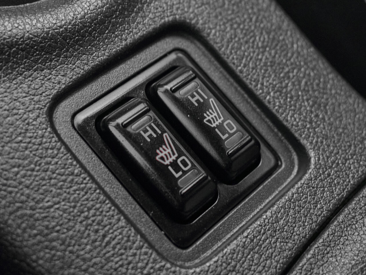 Купить Mitsubishi Outlander 2.4 CVT (167 л.с.) 4WD, 2016 в Екатеренбурге