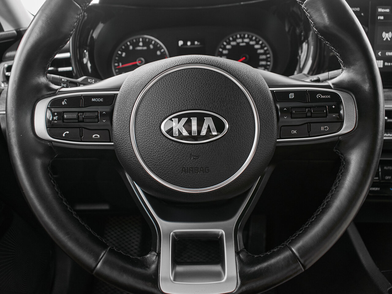 Купить Kia K5 2.0 AT (150 л.с.), 2020 в Екатеренбурге