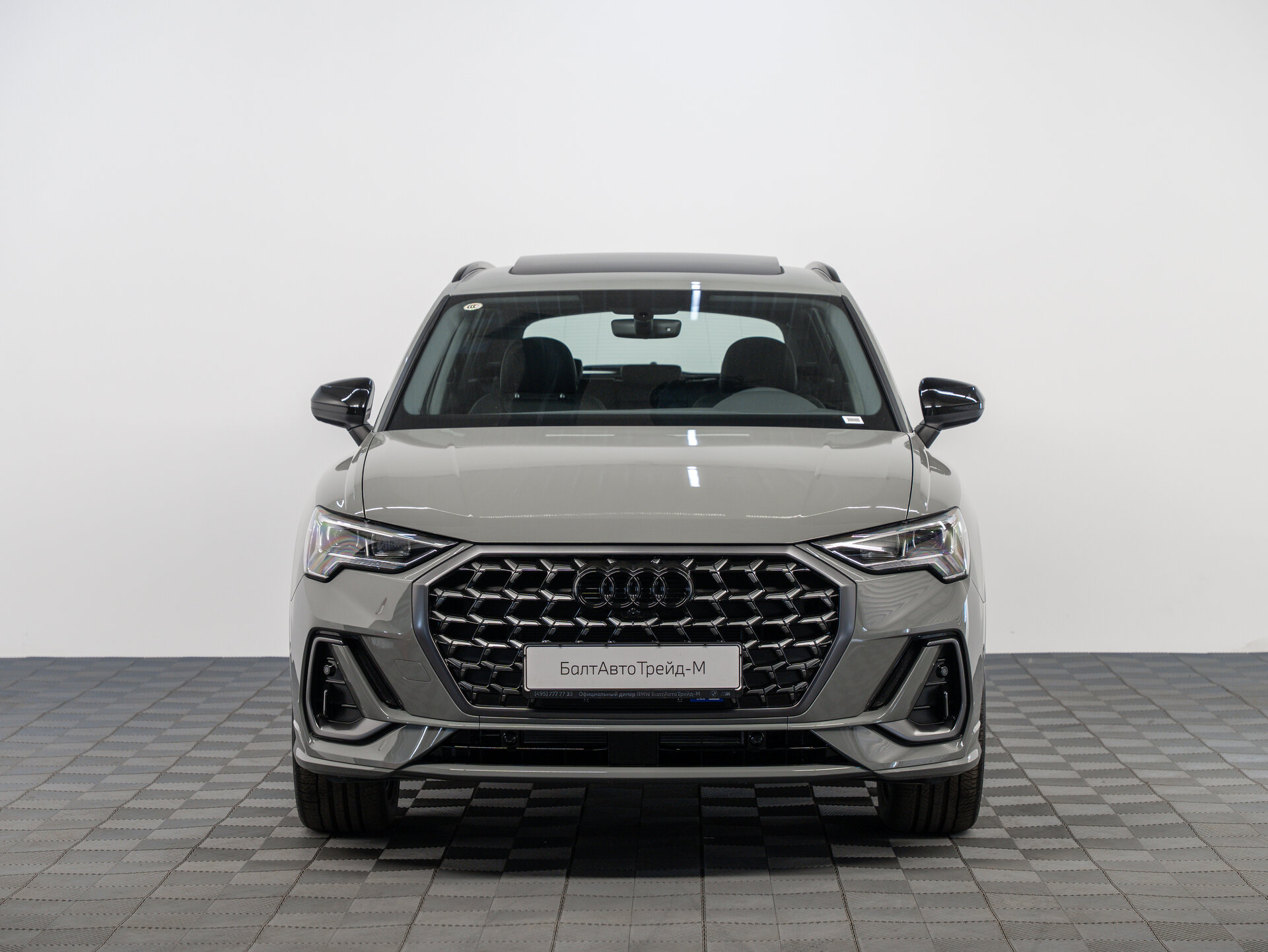 Автомобиль Audi Q3 35 TFSI 1.5 AMT (160 л.с.) - 2