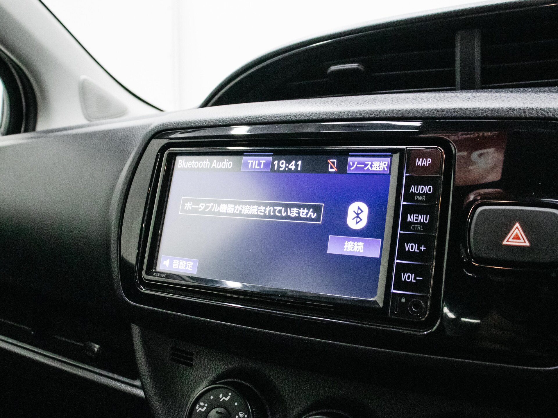 Toyota Vitz 2019 23
