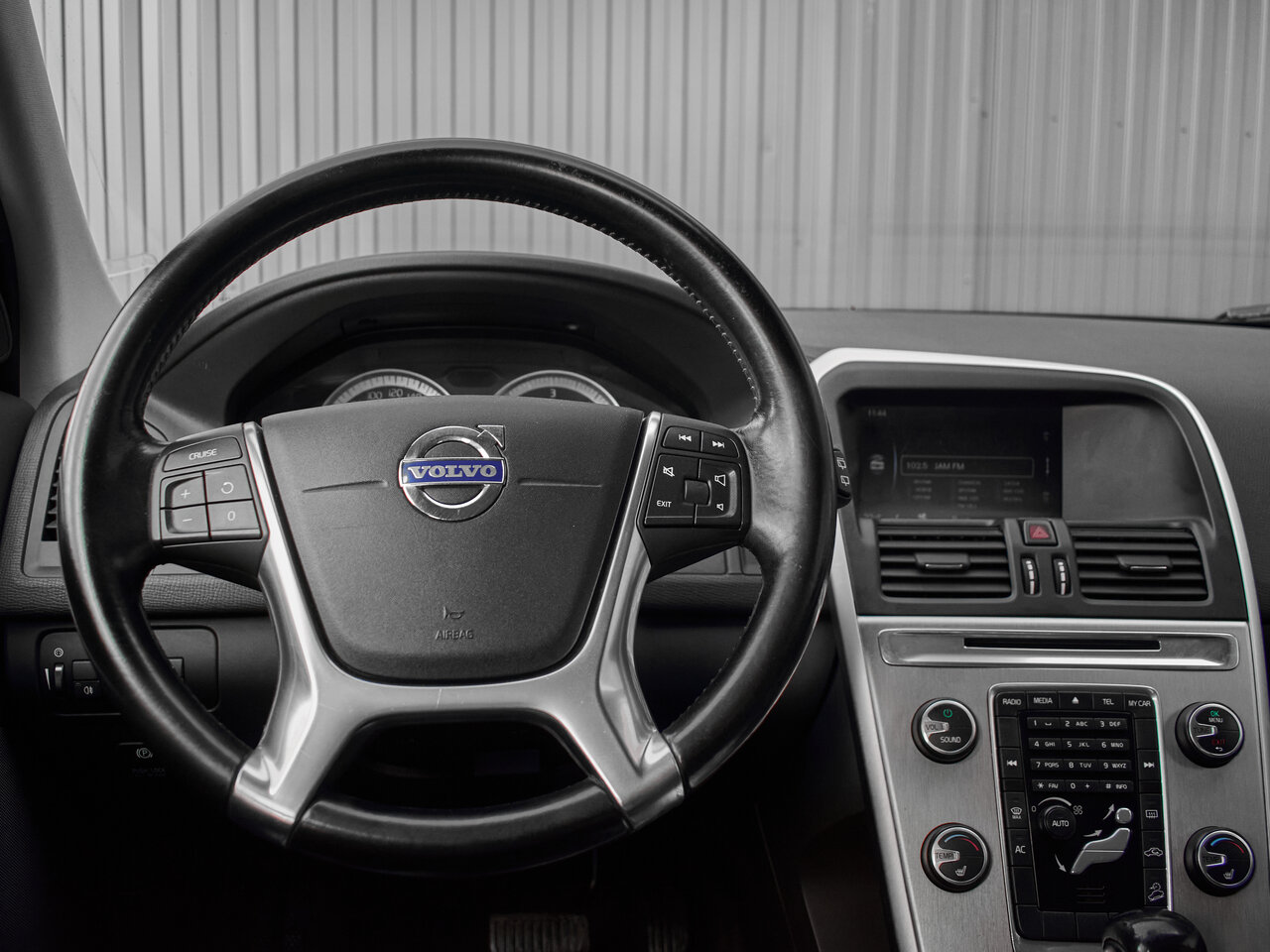 Купить Volvo XC60 2.4d AT (163 л.с.) 4WD, 2011 в Екатеренбурге