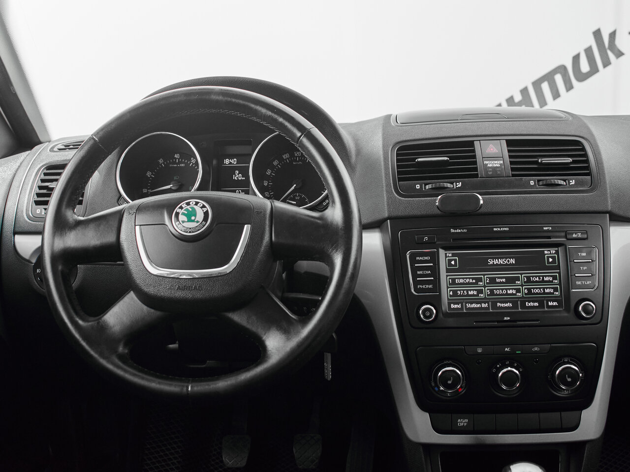 Купить Skoda Yeti 1.2 MT (105 л.с.), 2010 в Екатеренбурге