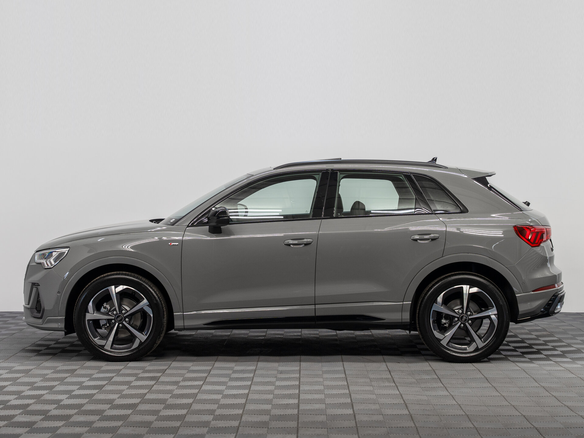 Автомобиль Audi Q3 35 TFSI 1.5 AMT (160 л.с.) - 8