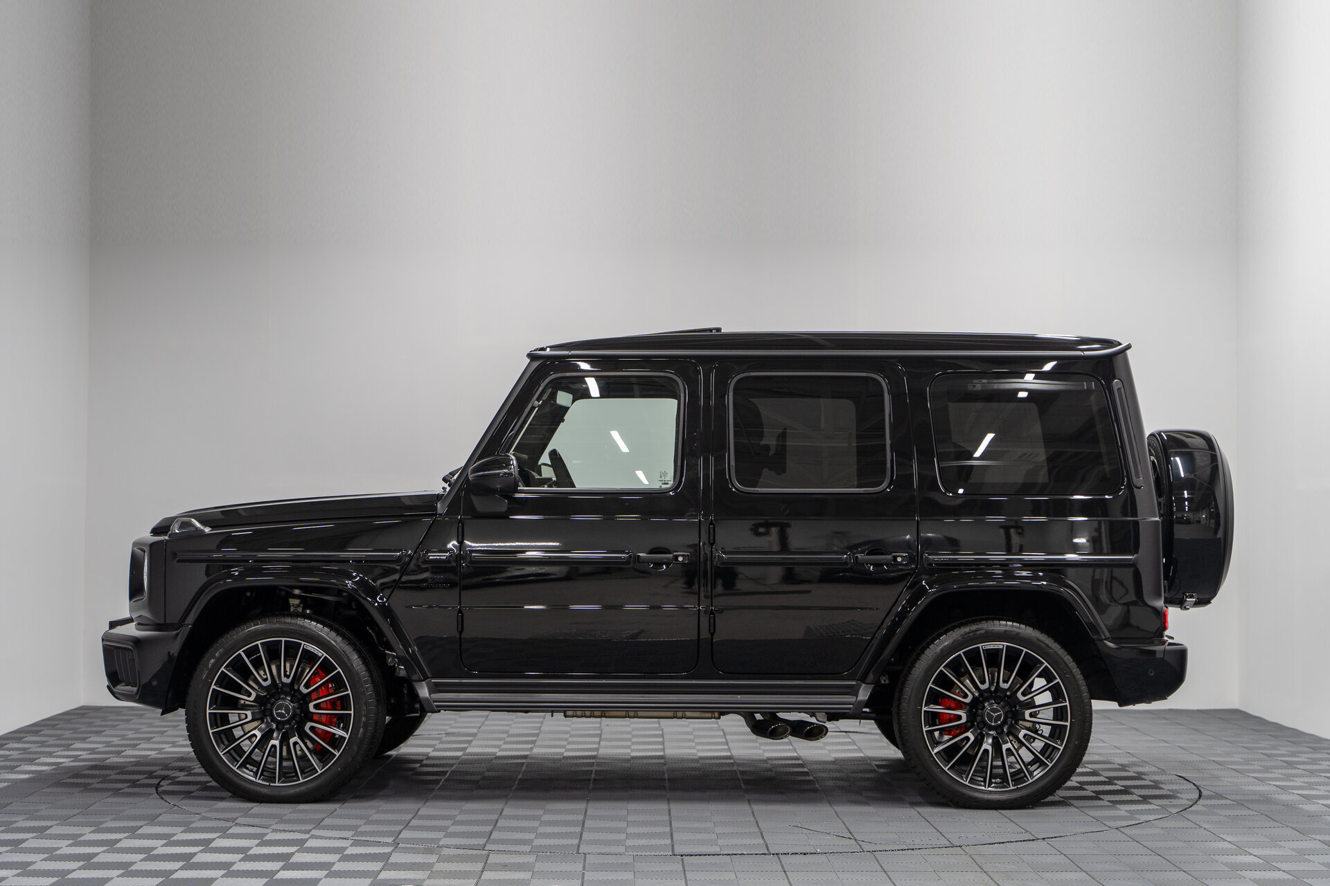 Автомобиль Mercedes-Benz G-Класс AMG 63 AMG 4.0 AT (585 л.с.) 4WD - 14