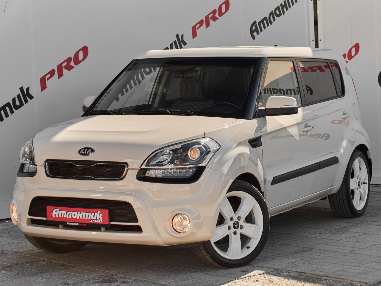 Купить Kia Soul 1.6 AT (129 л.с.), 2014 в Екатеренбурге