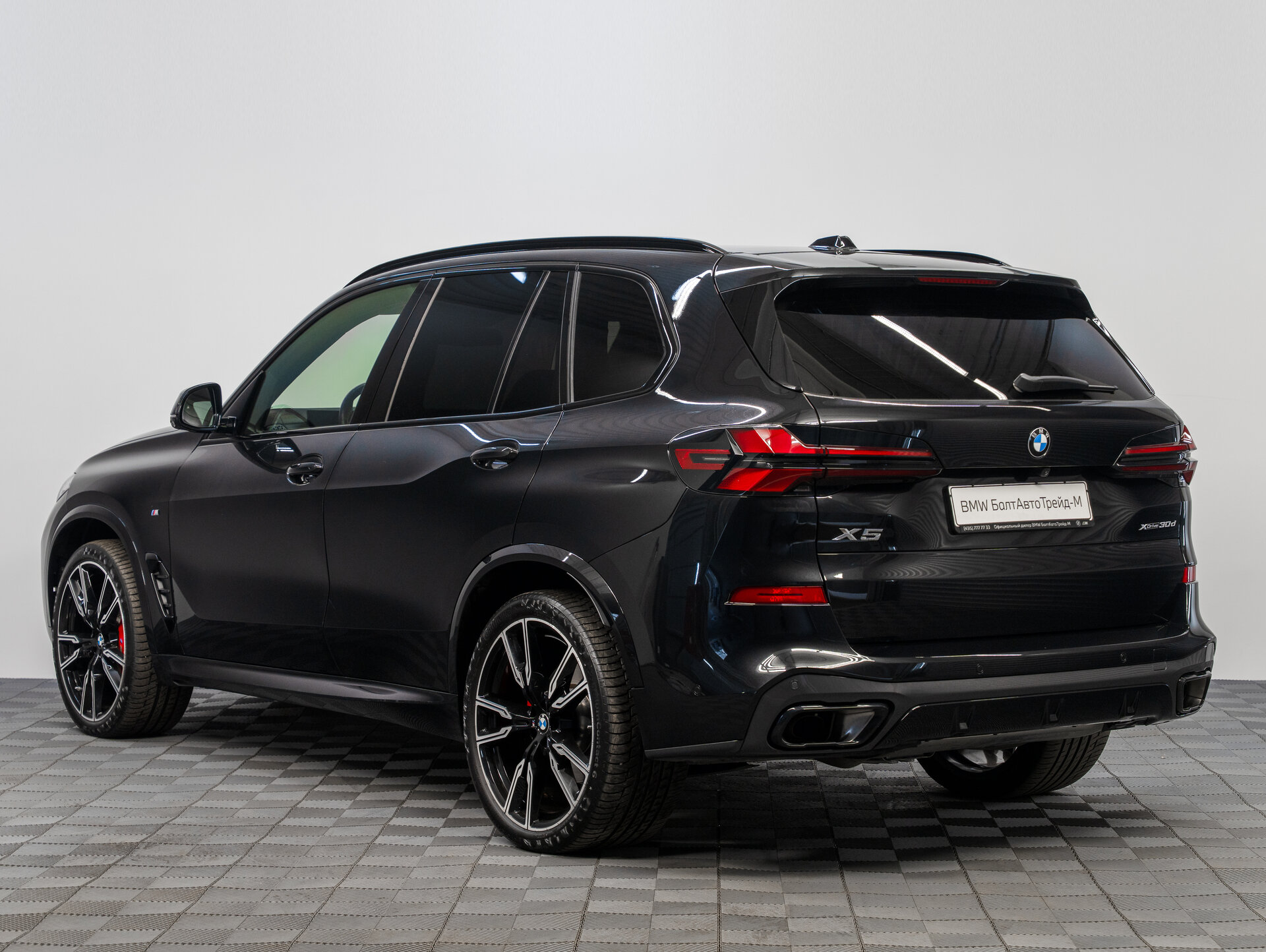Автомобиль BMW X5 30d 3.0d AT (286 л.с.) 4WD - 4