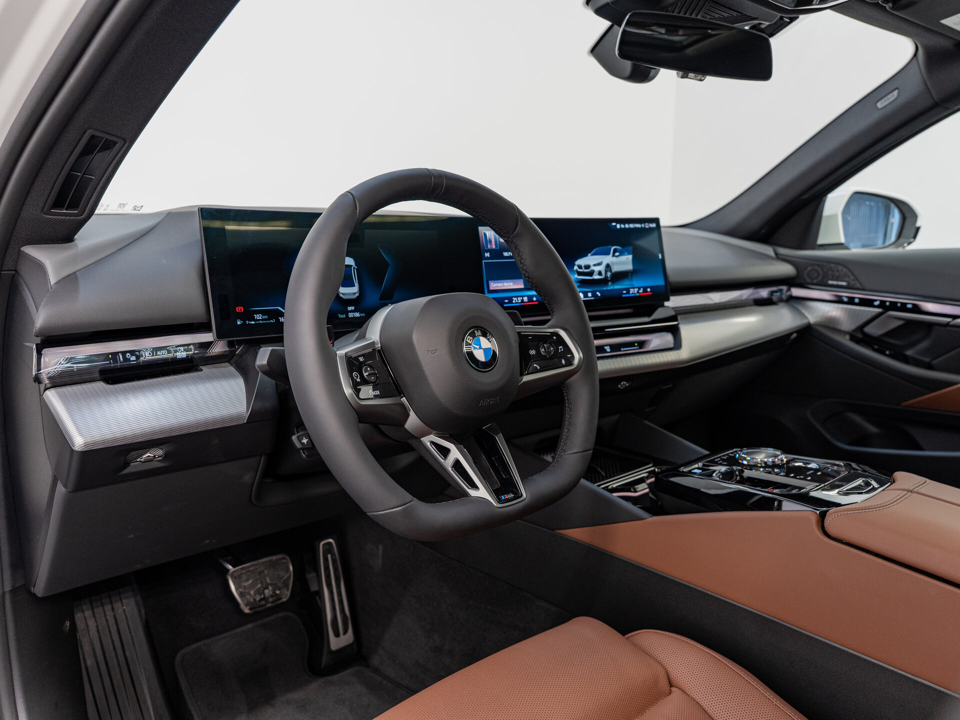 Автомобиль BMW 5 серии 530i xDrive 2.0 AT (258 л.с.) 4WD - 12