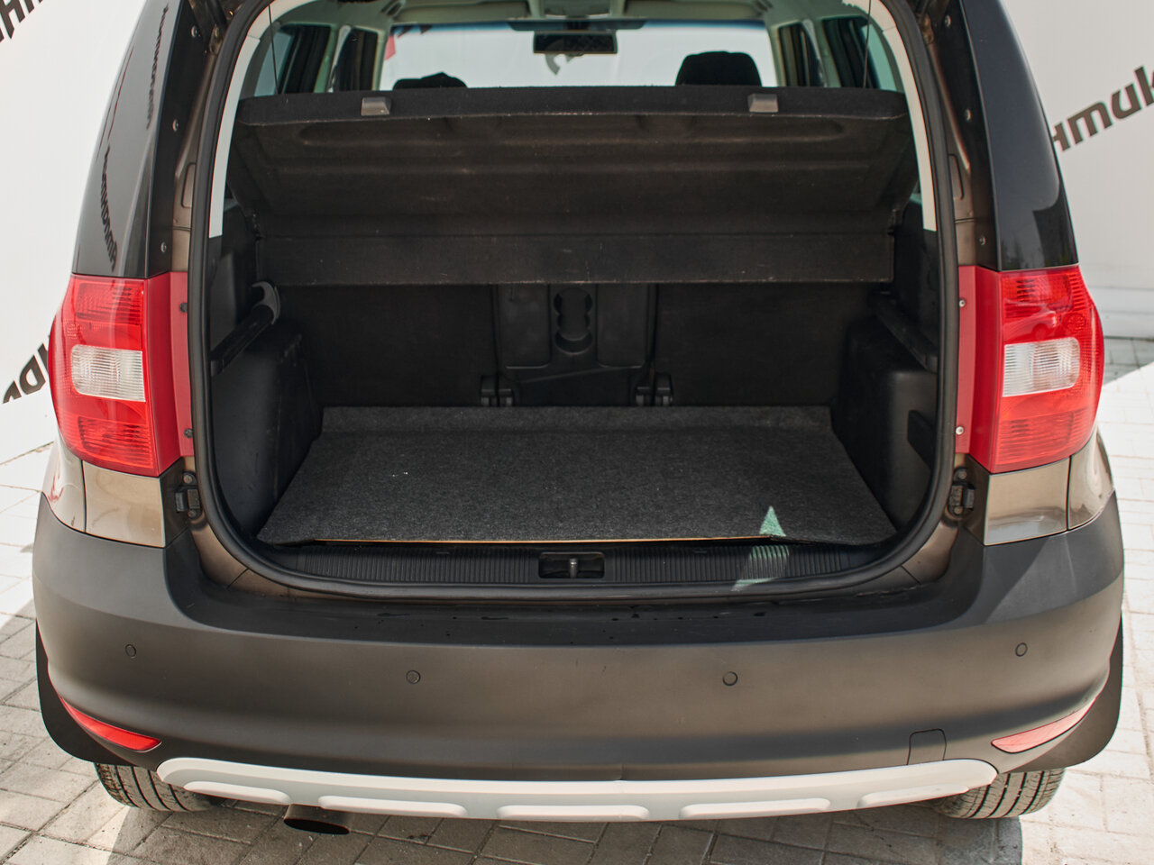 Купить Skoda Yeti 1.2 MT (105 л.с.), 2010 в Екатеренбурге