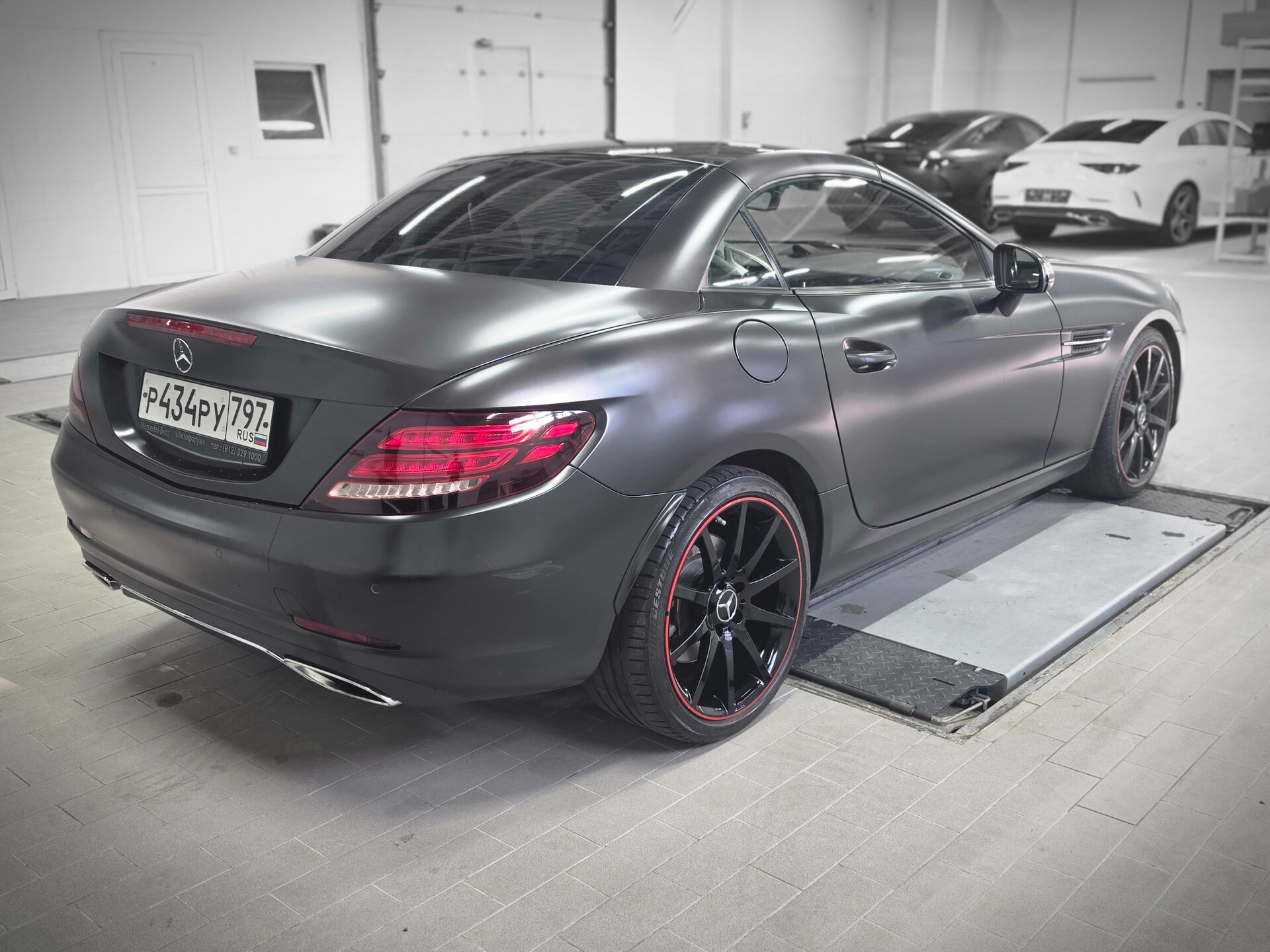 Автомобиль Mercedes-Benz SLC 200 2.0 AT (184 л.с.) - 6